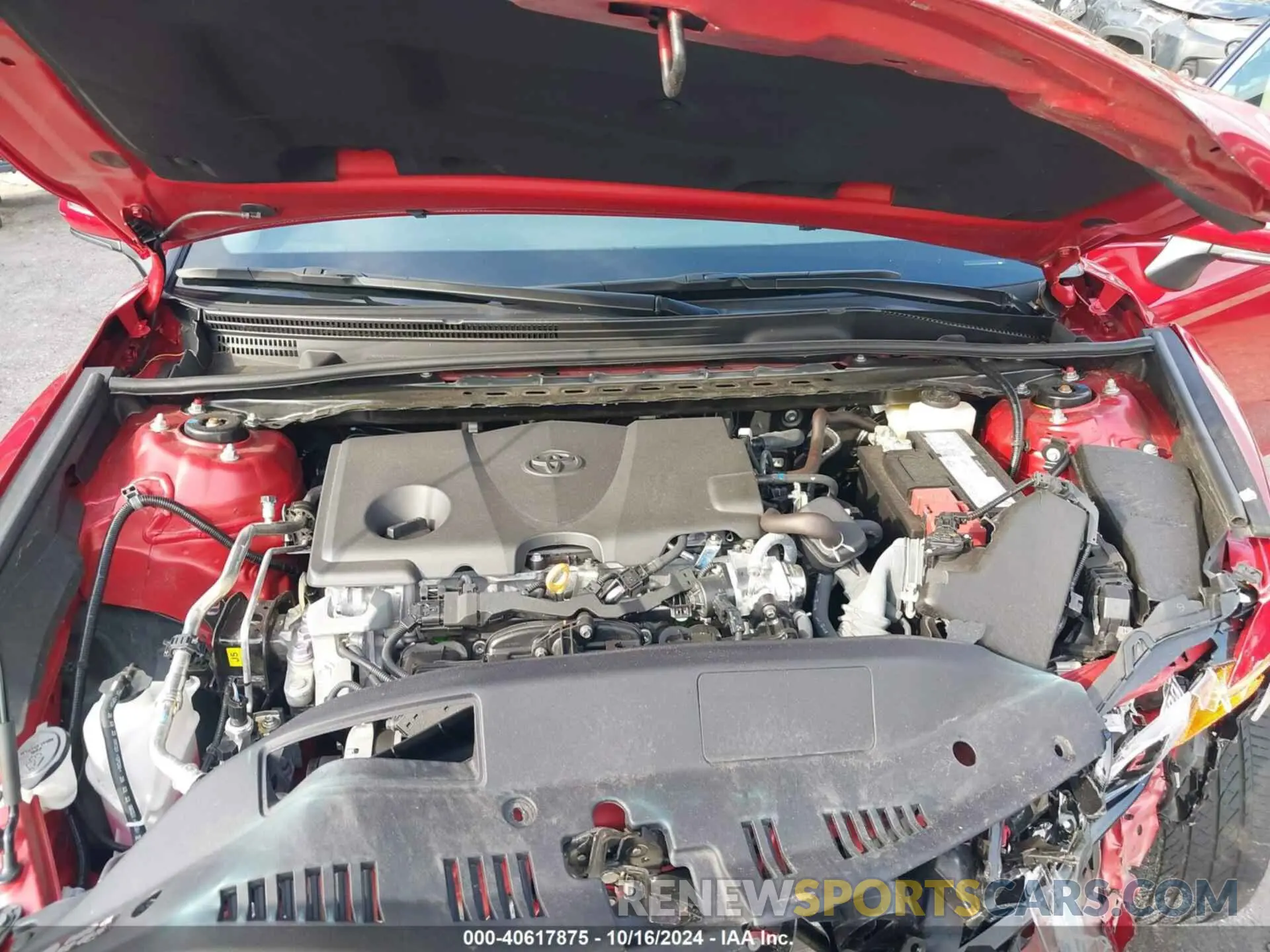10 fotografías del automóvil dañado 4T1G11AK5RU209592 TOYOTA CAMRY 2024