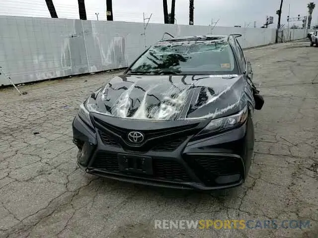 13 fotografías del automóvil dañado 4T1G11AK5RU257352 TOYOTA CAMRY 2024
