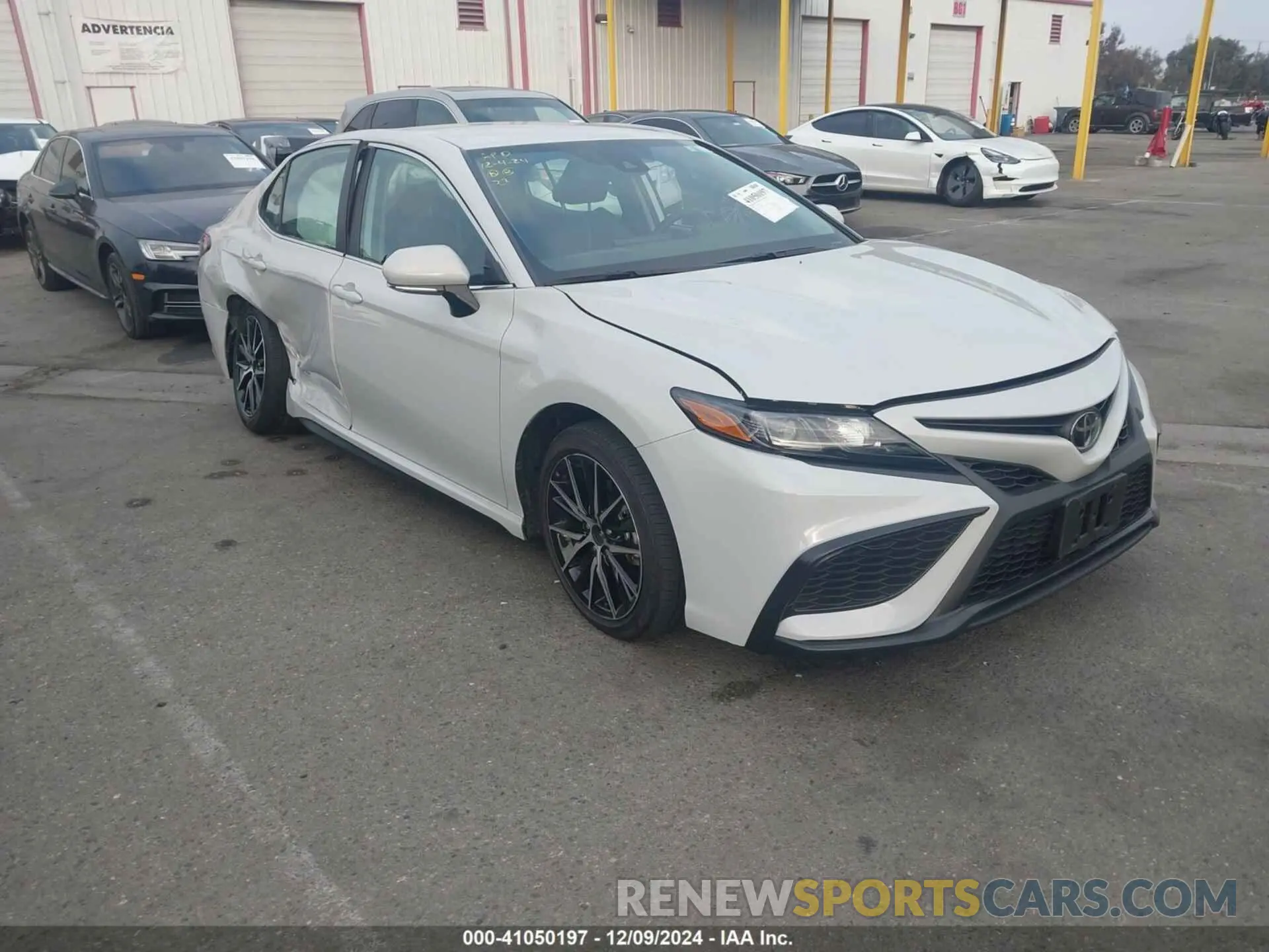 1 fotografías del automóvil dañado 4T1G11AK5RU265791 TOYOTA CAMRY 2024