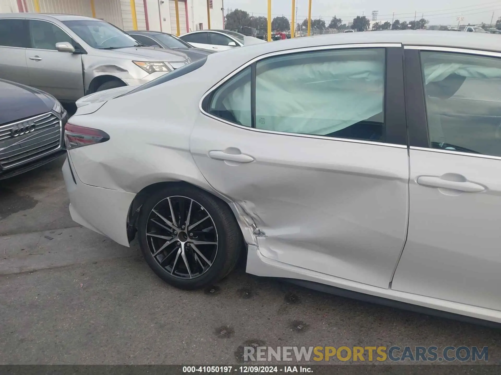 6 fotografías del automóvil dañado 4T1G11AK5RU265791 TOYOTA CAMRY 2024