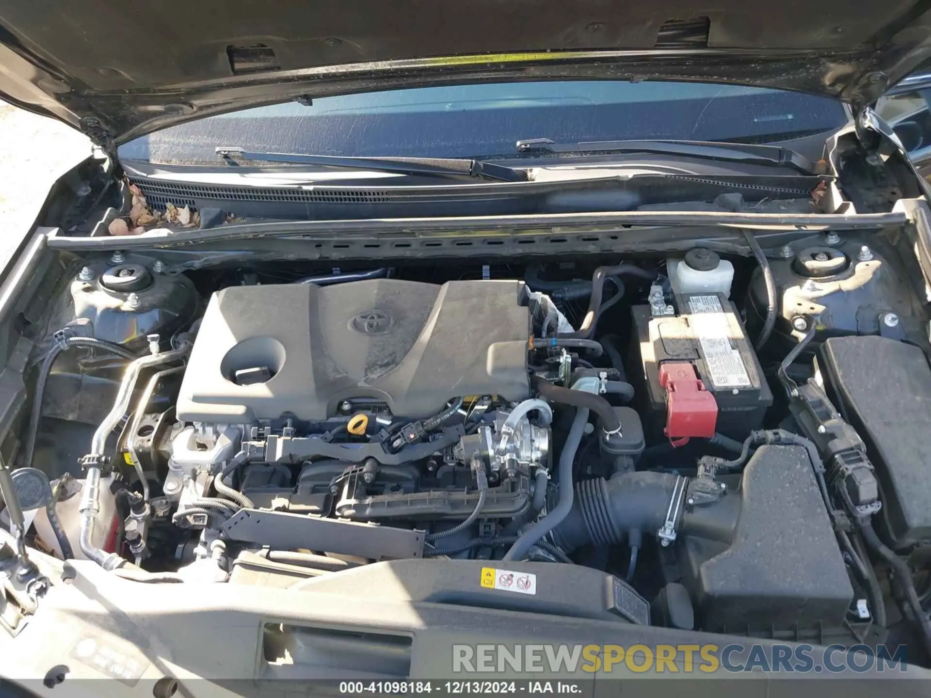 10 fotografías del automóvil dañado 4T1G11AK5RU843694 TOYOTA CAMRY 2024