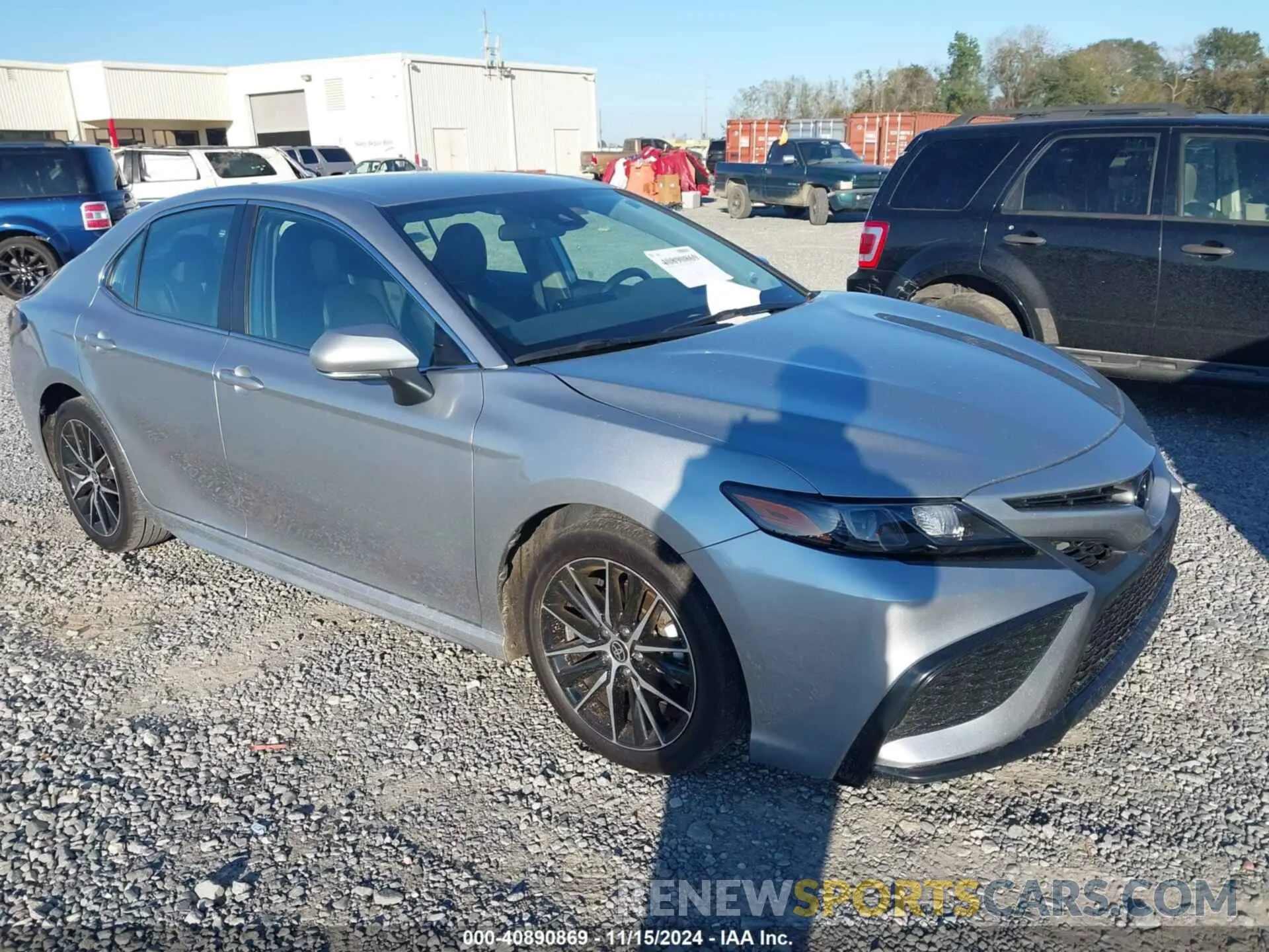 1 fotografías del automóvil dañado 4T1G11AK5RU858230 TOYOTA CAMRY 2024