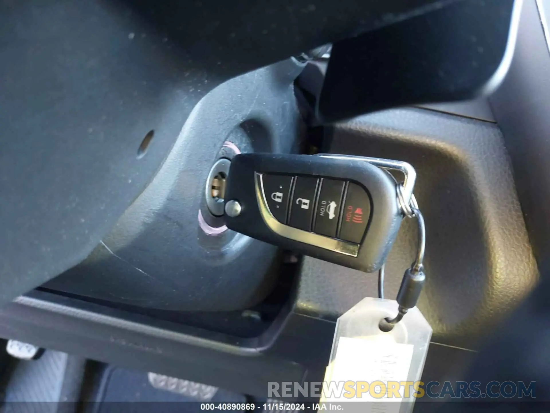 11 fotografías del automóvil dañado 4T1G11AK5RU858230 TOYOTA CAMRY 2024