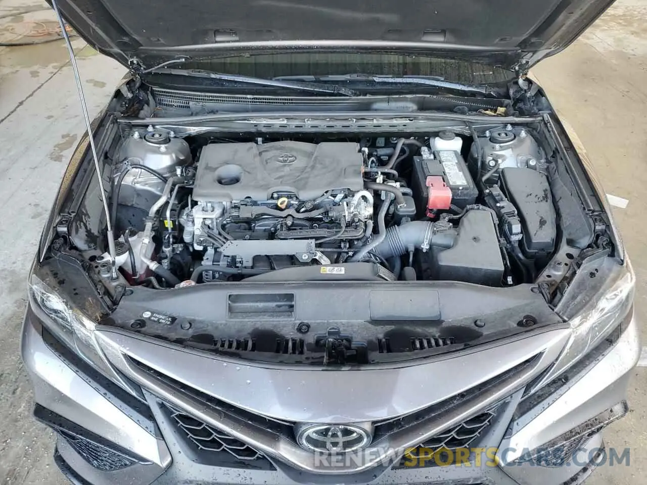 11 fotografías del automóvil dañado 4T1G11AK5RU885055 TOYOTA CAMRY 2024