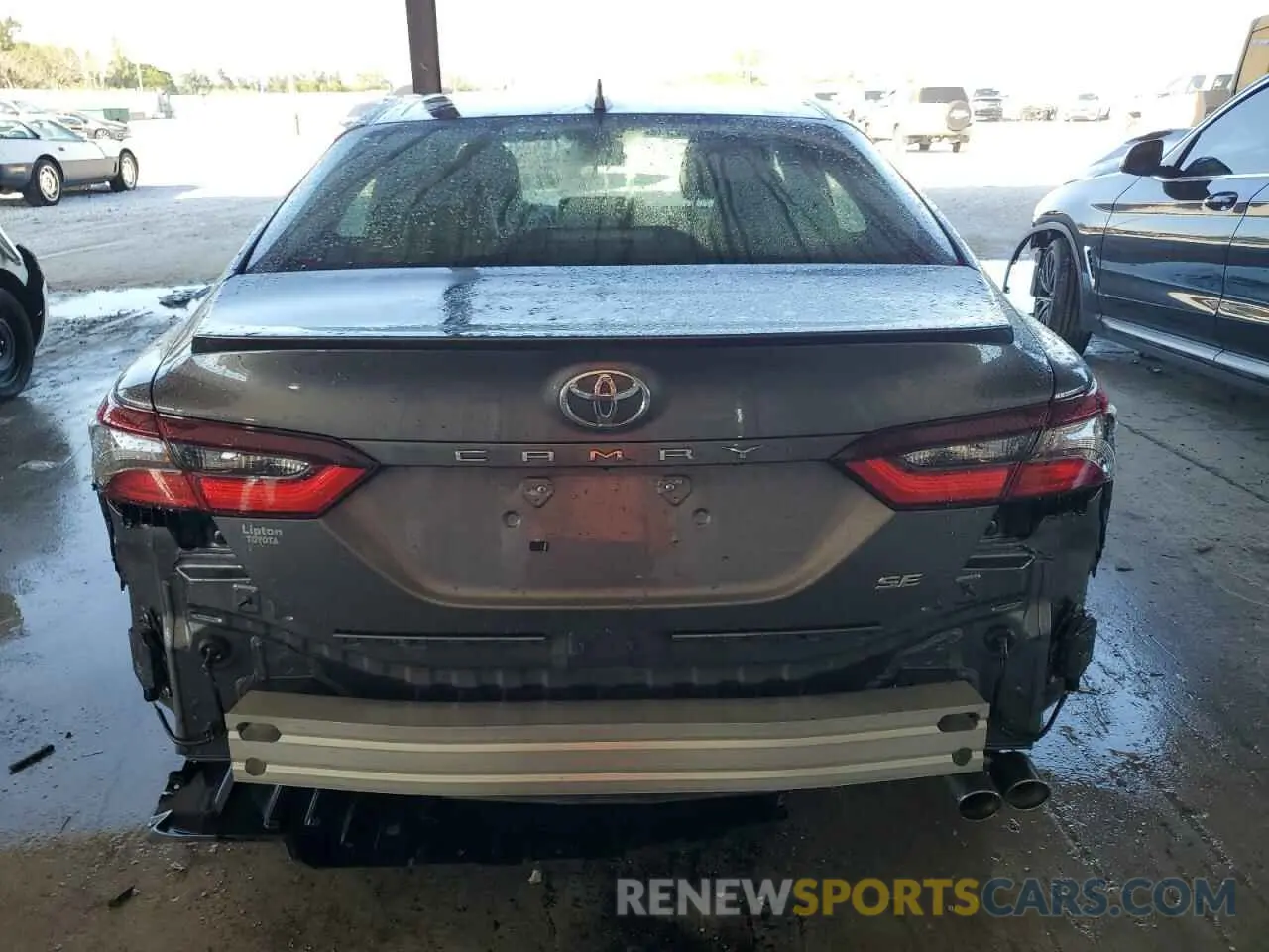 6 fotografías del automóvil dañado 4T1G11AK5RU885055 TOYOTA CAMRY 2024