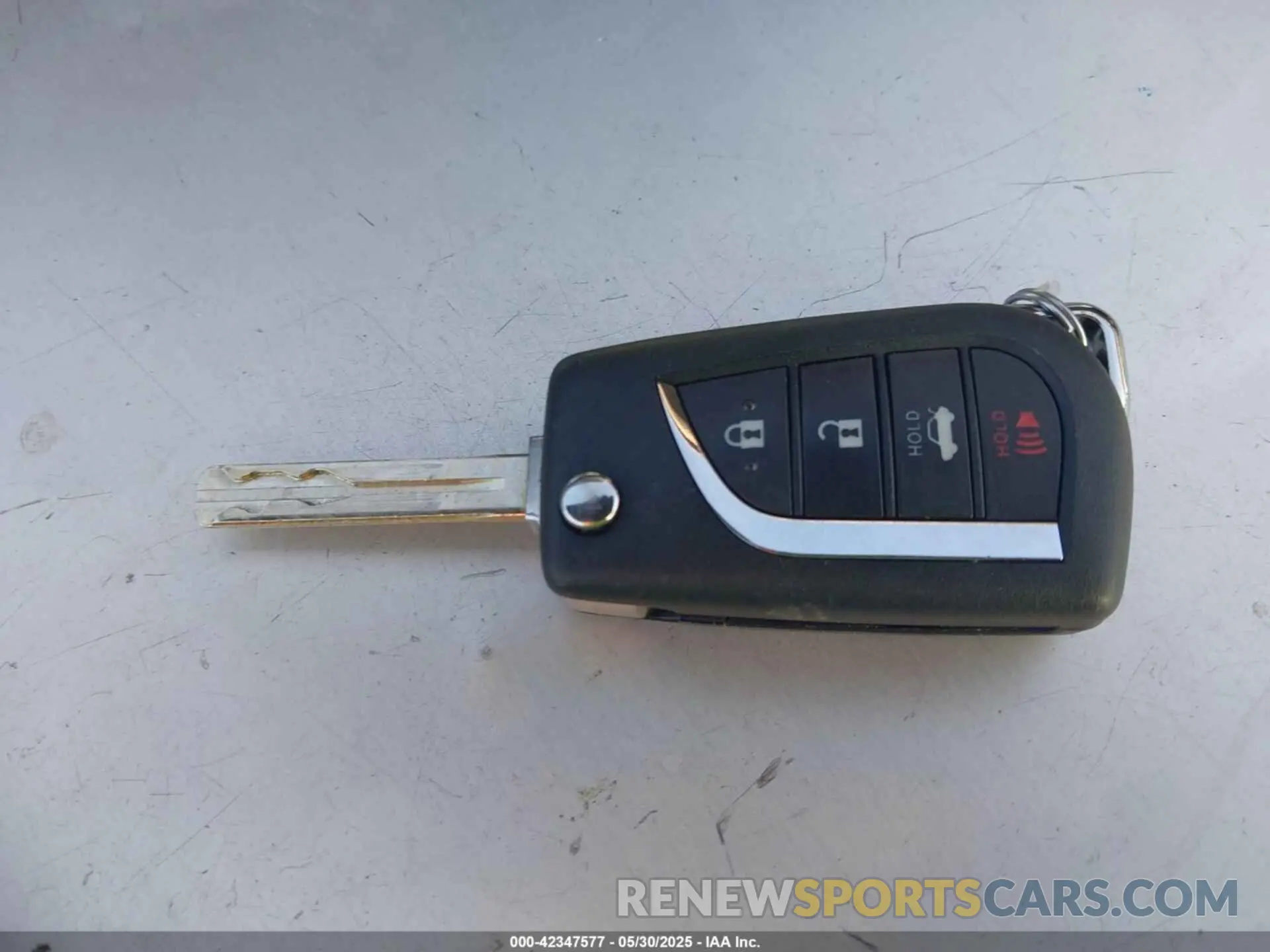 11 fotografías del automóvil dañado 4T1G11AK5RU890255 TOYOTA CAMRY 2024