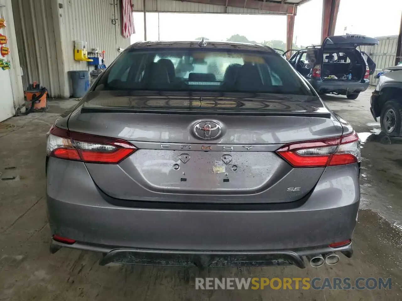 6 fotografías del automóvil dañado 4T1G11AK5RU899943 TOYOTA CAMRY 2024
