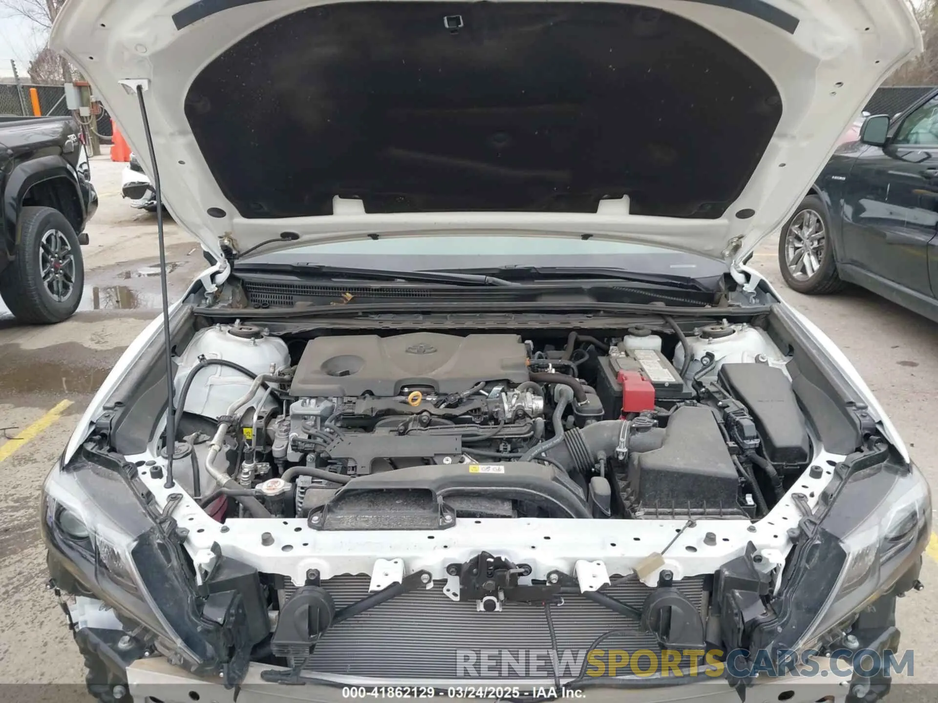 10 fotografías del automóvil dañado 4T1G11AK5RU909628 TOYOTA CAMRY 2024