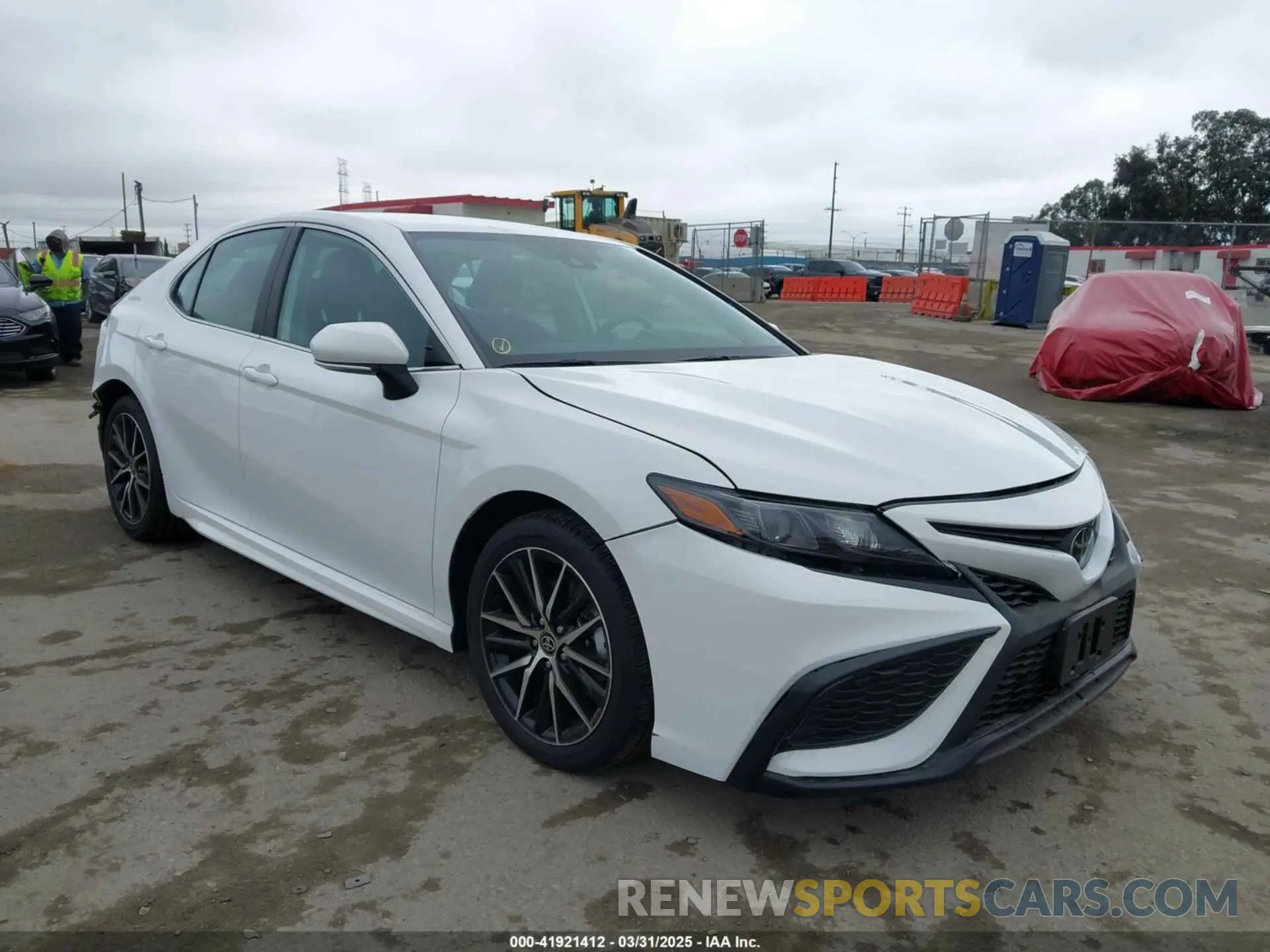 1 fotografías del automóvil dañado 4T1G11AK5RU913291 TOYOTA CAMRY 2024
