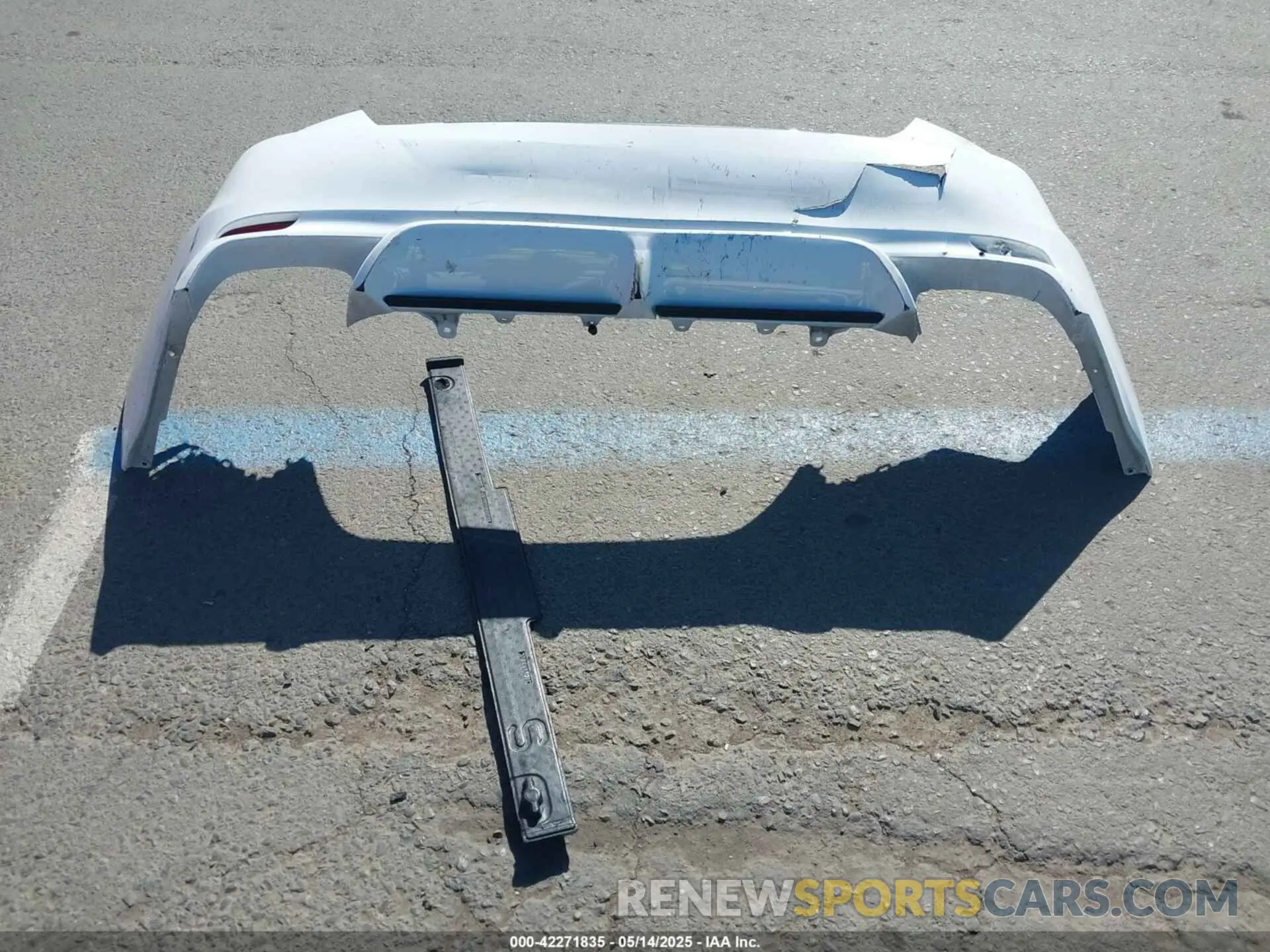 12 fotografías del automóvil dañado 4T1G11AK6RU228488 TOYOTA CAMRY 2024