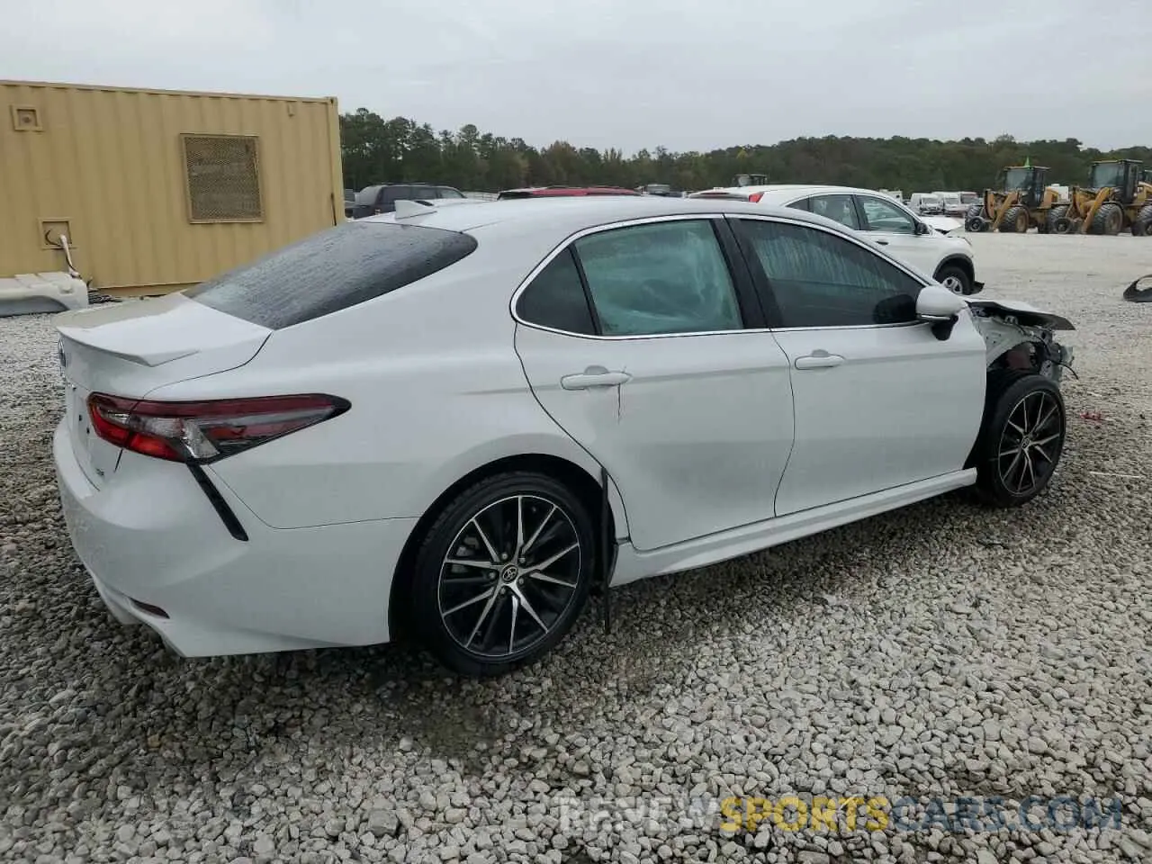 3 fotografías del automóvil dañado 4T1G11AK6RU230533 TOYOTA CAMRY 2024