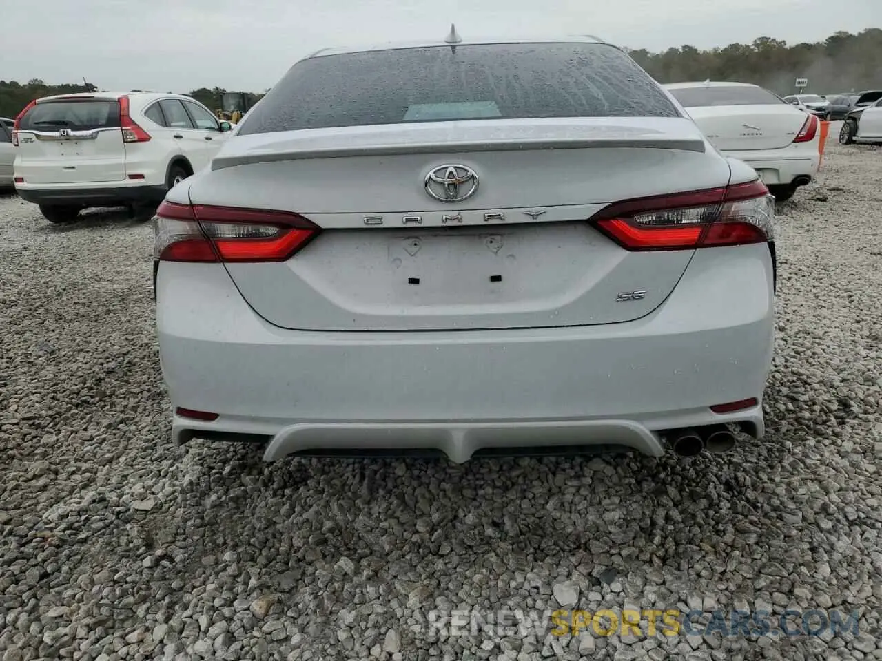 6 fotografías del automóvil dañado 4T1G11AK6RU230533 TOYOTA CAMRY 2024