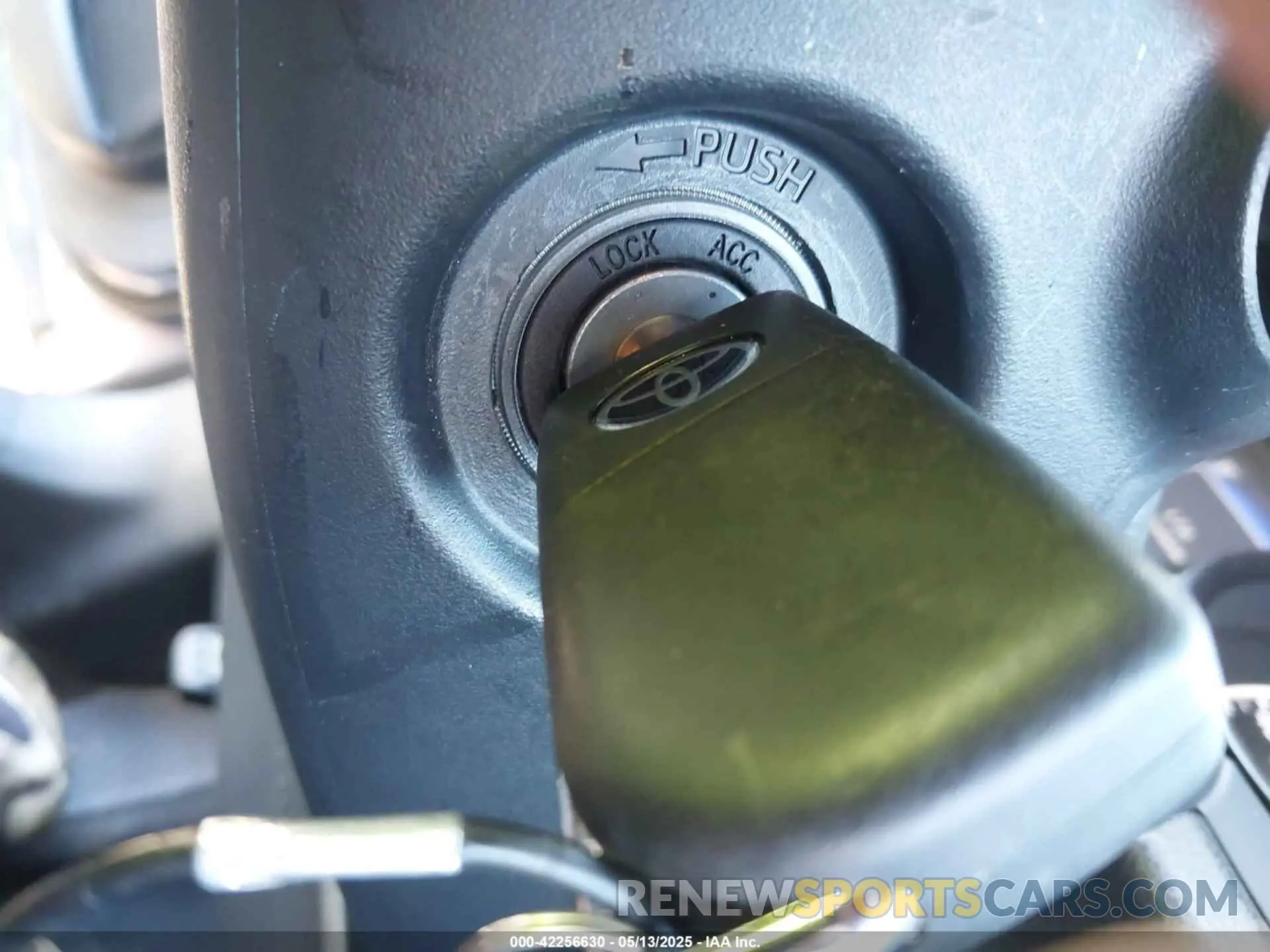 11 fotografías del automóvil dañado 4T1G11AK6RU239071 TOYOTA CAMRY 2024