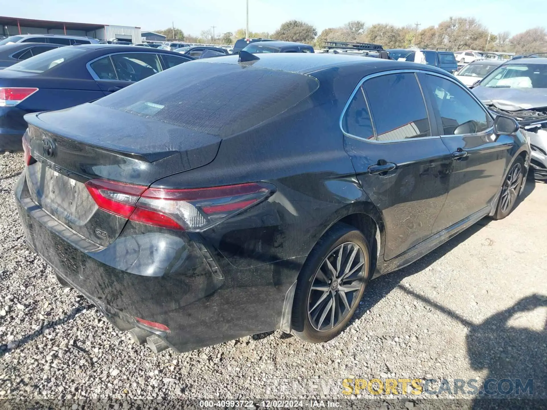 4 fotografías del automóvil dañado 4T1G11AK6RU844577 TOYOTA CAMRY 2024