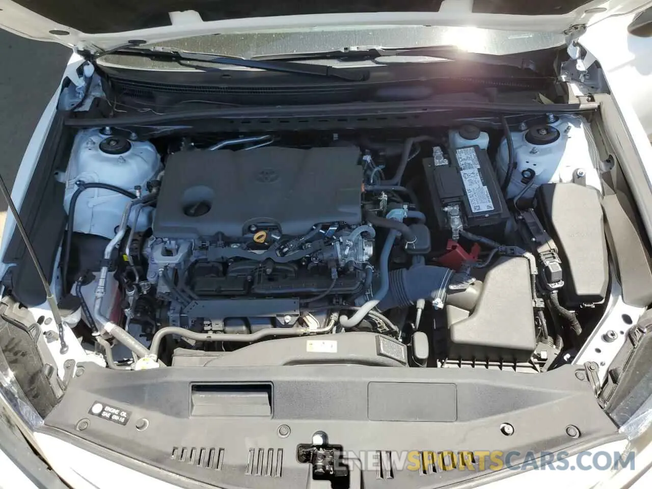 11 fotografías del automóvil dañado 4T1G11AK6RU845695 TOYOTA CAMRY 2024