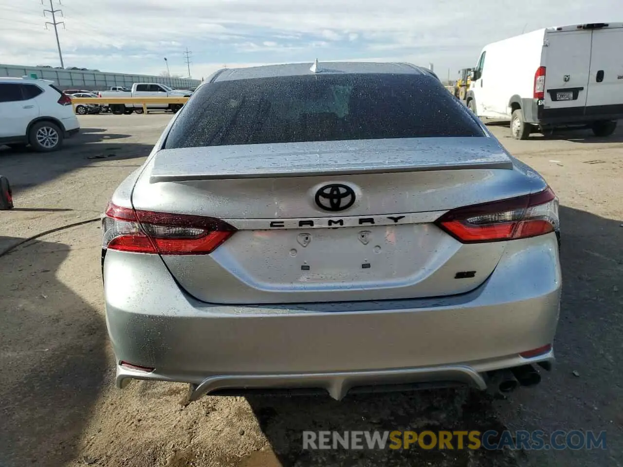 6 fotografías del automóvil dañado 4T1G11AK6RU850539 TOYOTA CAMRY 2024