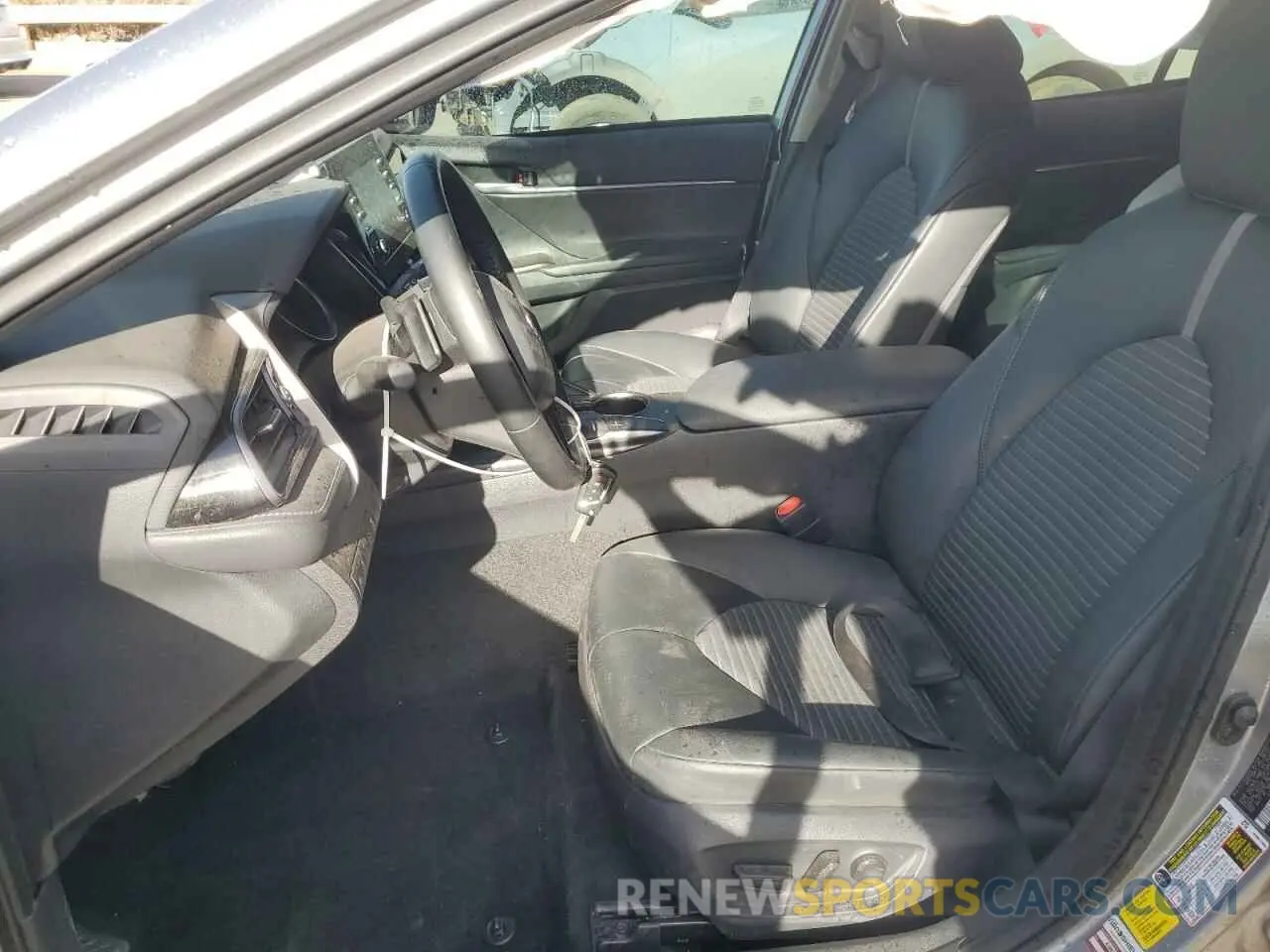 7 fotografías del automóvil dañado 4T1G11AK6RU850539 TOYOTA CAMRY 2024