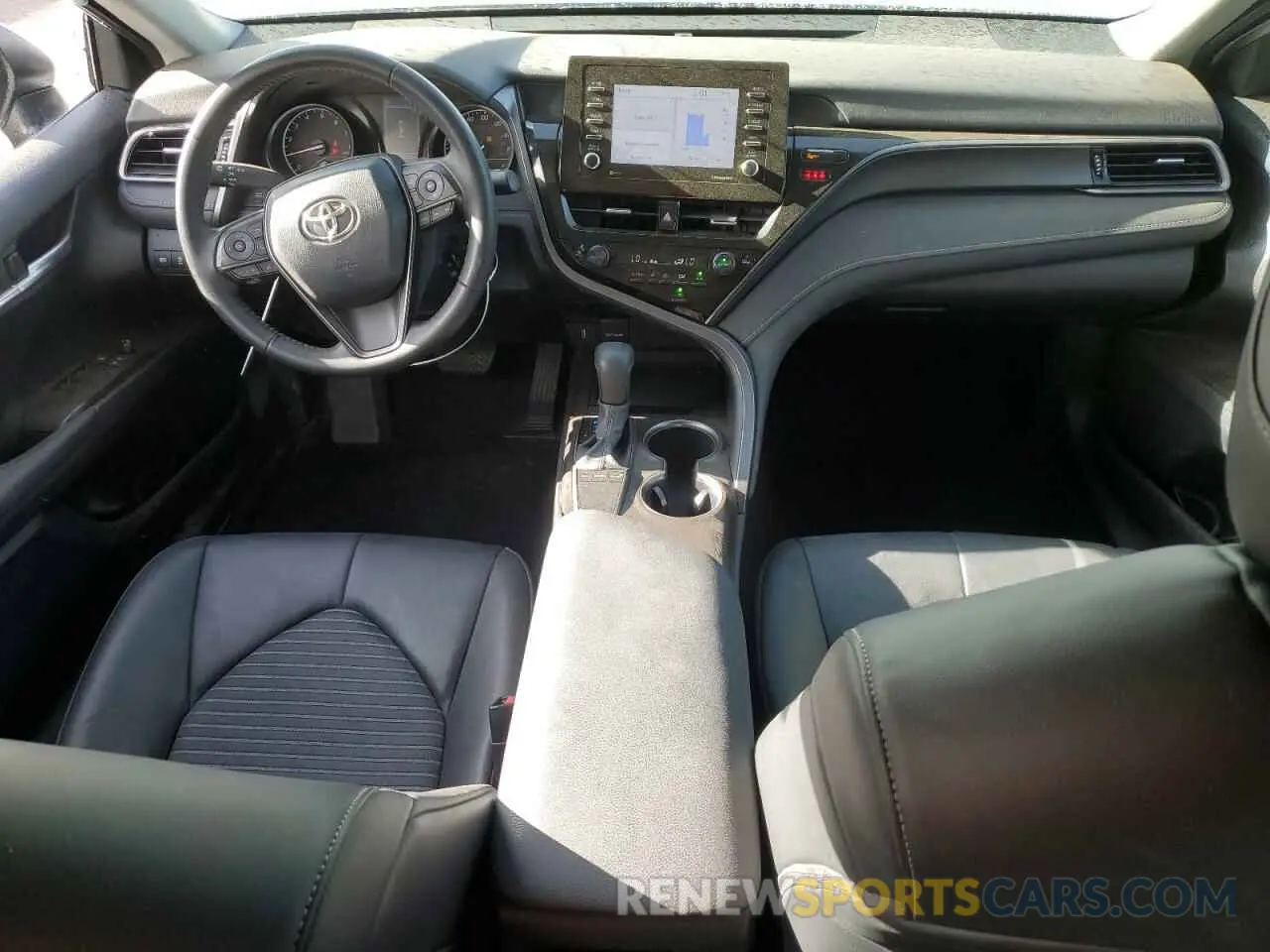 8 fotografías del automóvil dañado 4T1G11AK6RU850539 TOYOTA CAMRY 2024