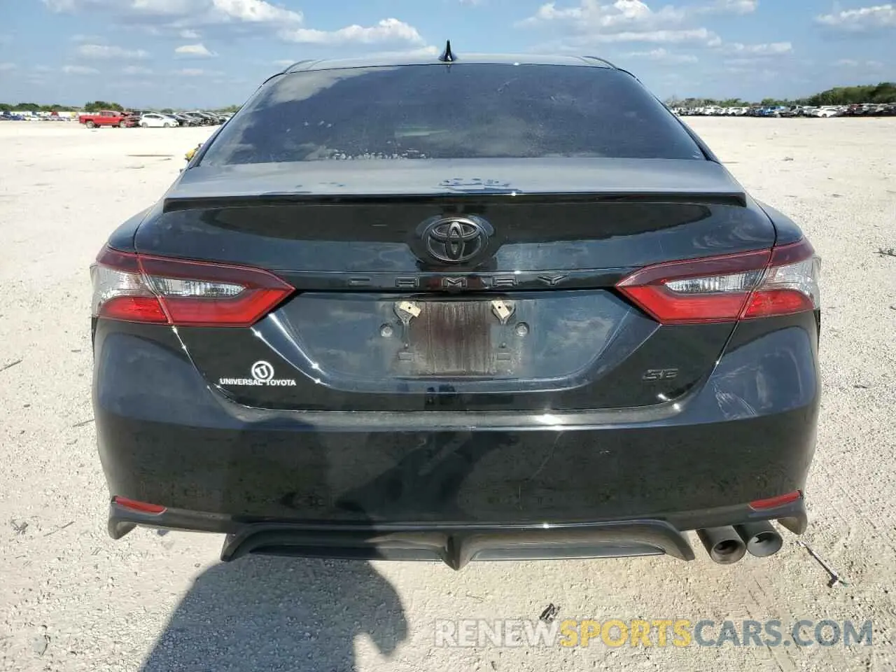 6 fotografías del automóvil dañado 4T1G11AK6RU882942 TOYOTA CAMRY 2024