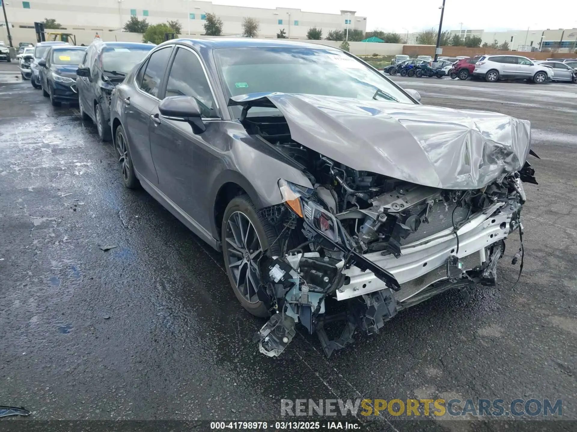 1 fotografías del automóvil dañado 4T1G11AK6RU900260 TOYOTA CAMRY 2024