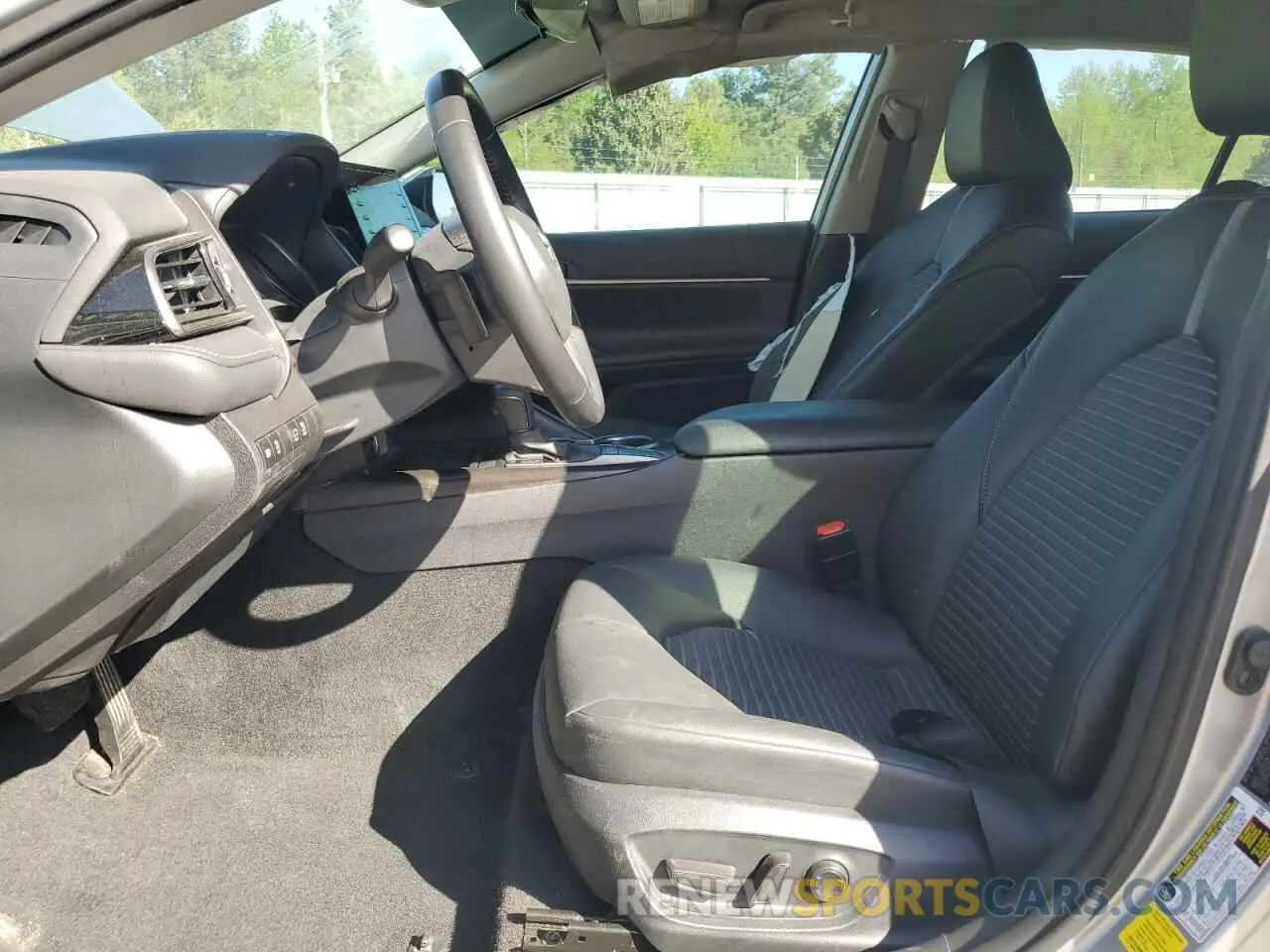 7 fotografías del automóvil dañado 4T1G11AK7RU190835 TOYOTA CAMRY 2024