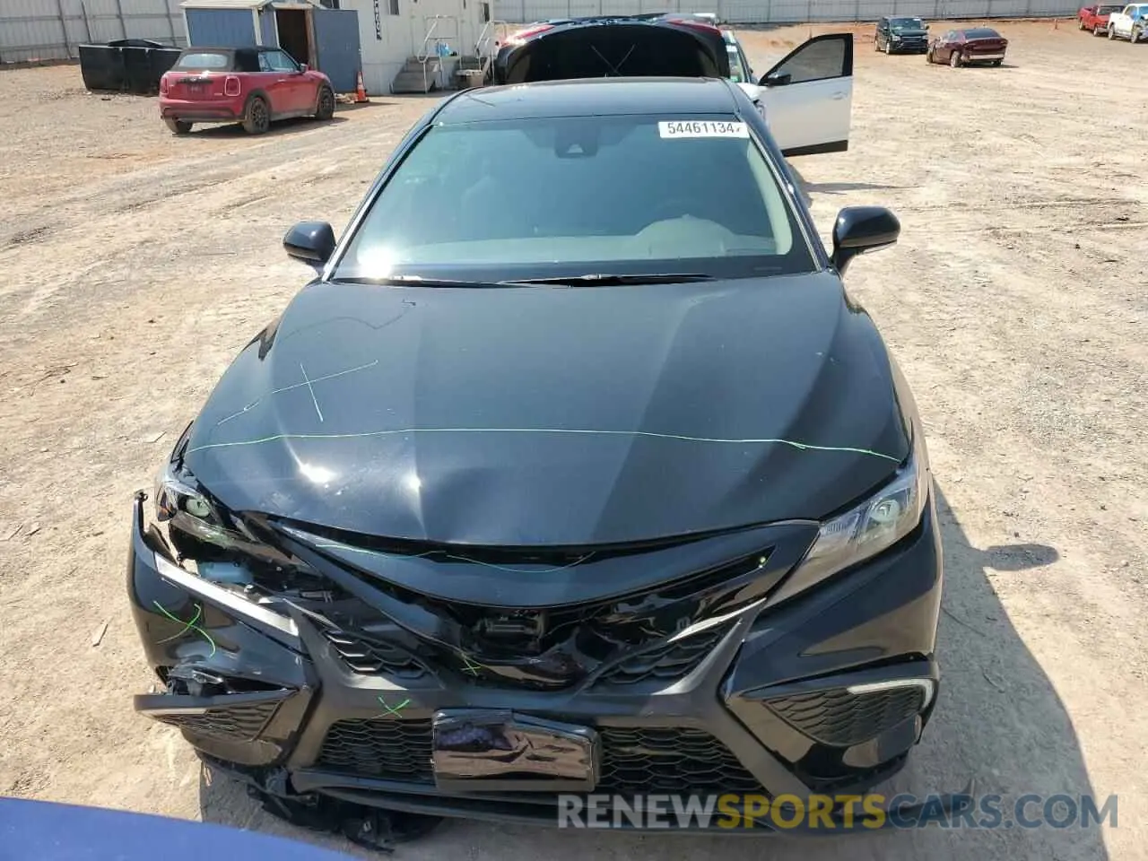 5 fotografías del automóvil dañado 4T1G11AK7RU194545 TOYOTA CAMRY 2024