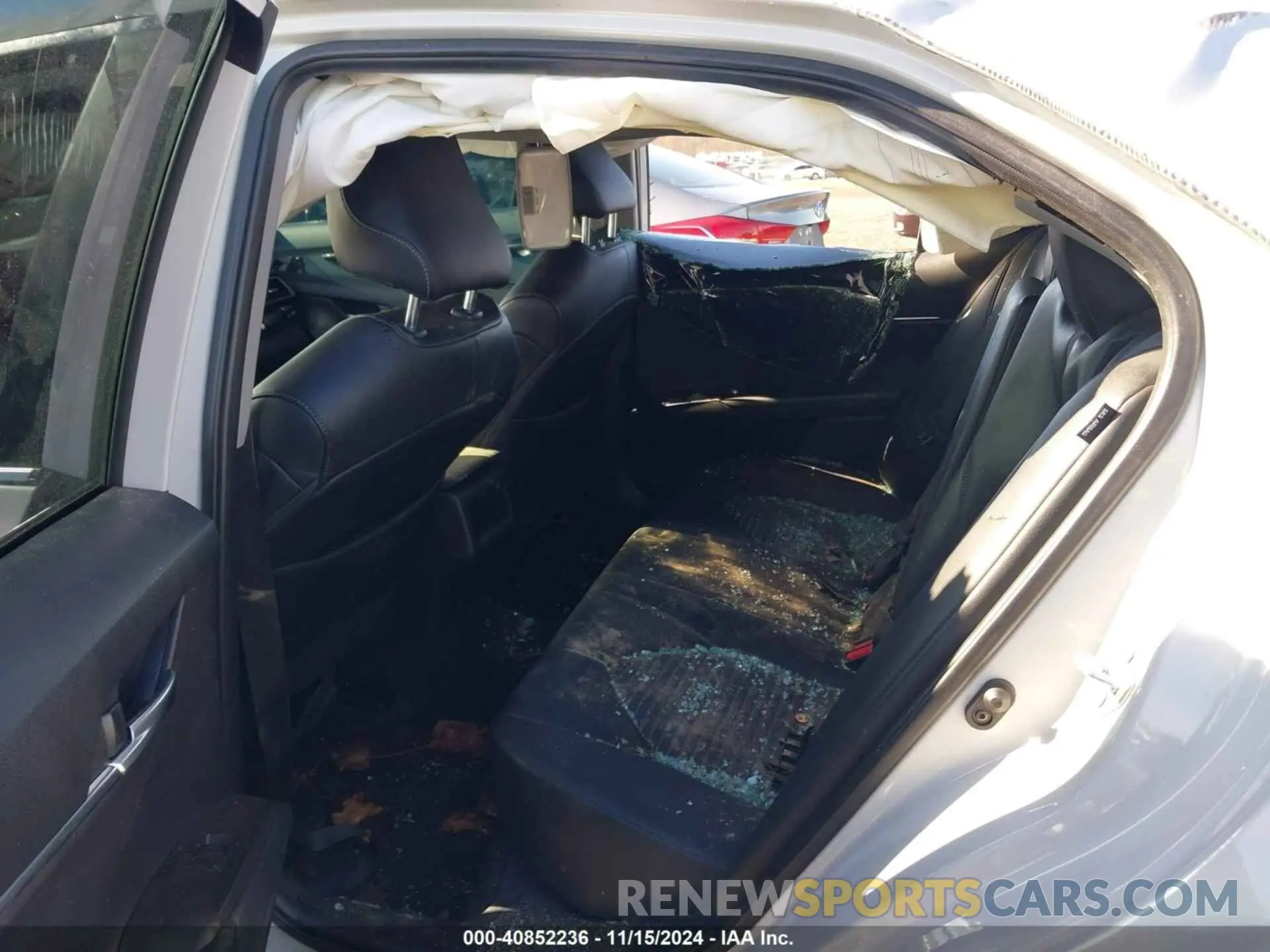 8 fotografías del automóvil dañado 4T1G11AK7RU216494 TOYOTA CAMRY 2024