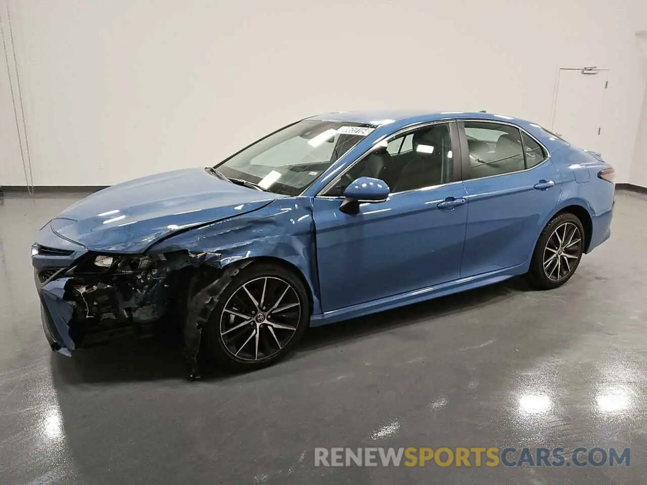 1 fotografías del automóvil dañado 4T1G11AK7RU221579 TOYOTA CAMRY 2024