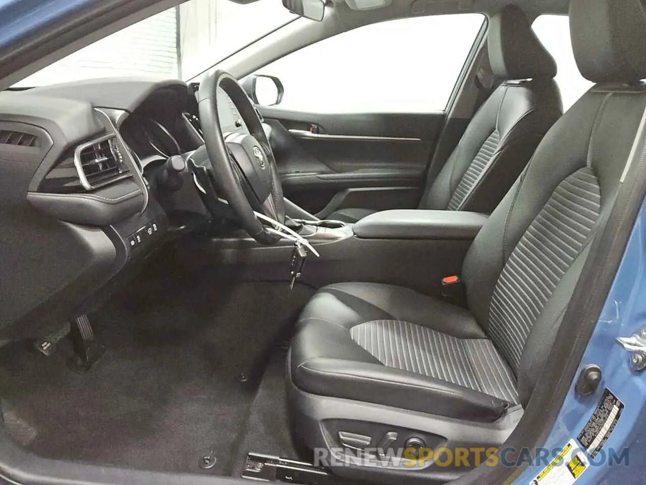 7 fotografías del automóvil dañado 4T1G11AK7RU221579 TOYOTA CAMRY 2024