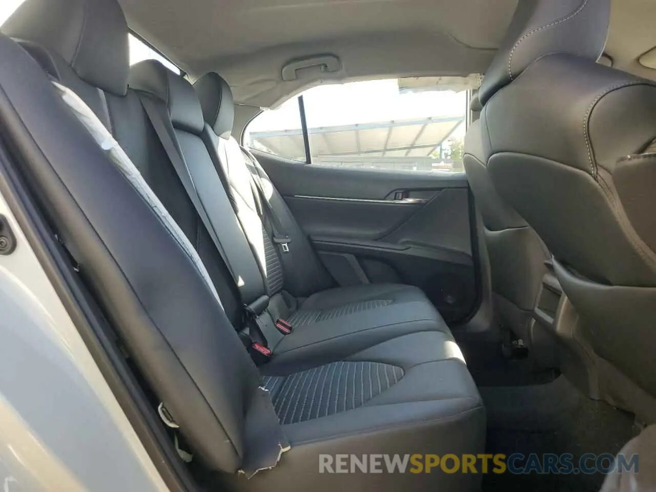 10 fotografías del automóvil dañado 4T1G11AK7RU245610 TOYOTA CAMRY 2024