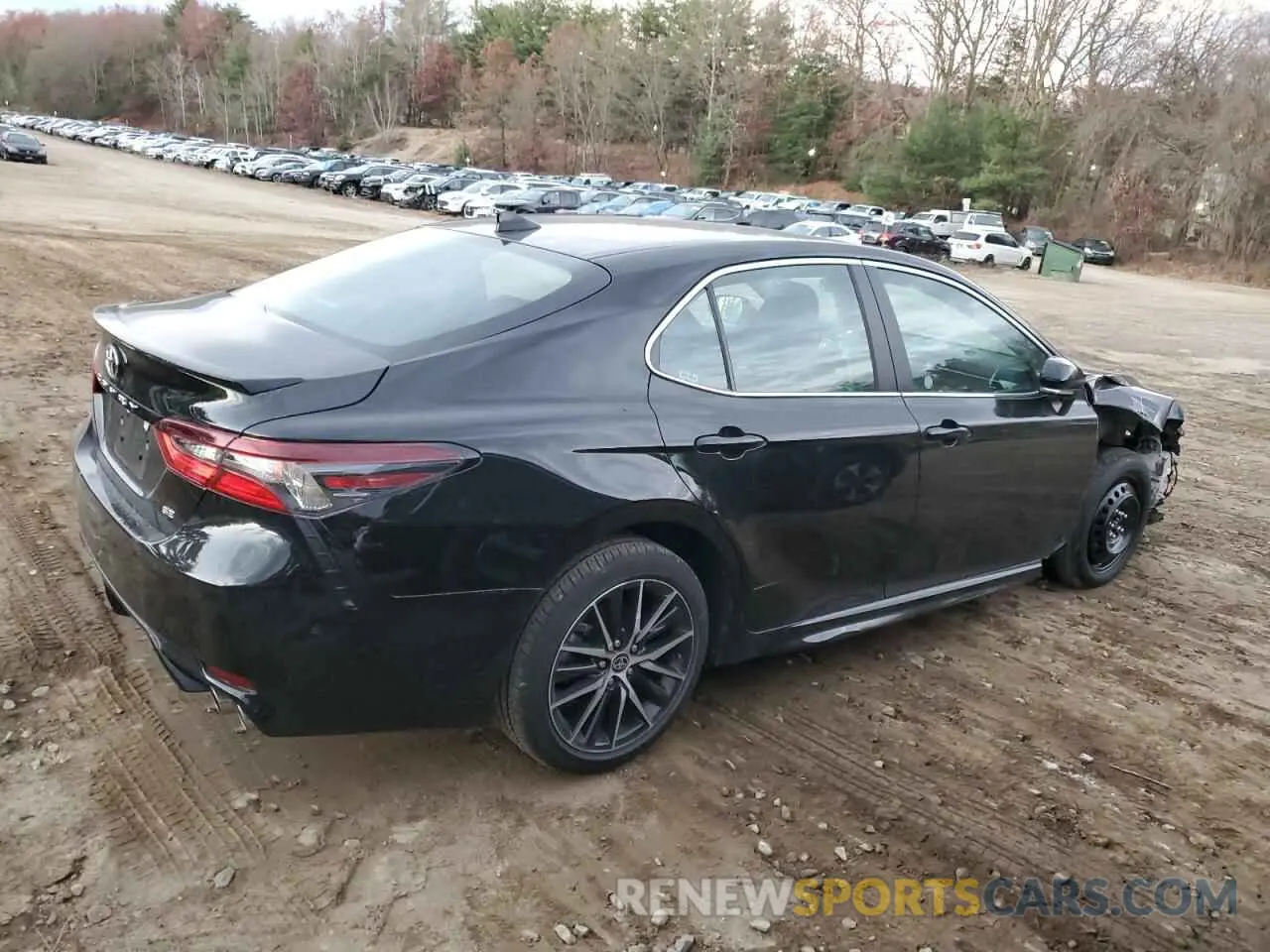 3 fotografías del automóvil dañado 4T1G11AK7RU250757 TOYOTA CAMRY 2024