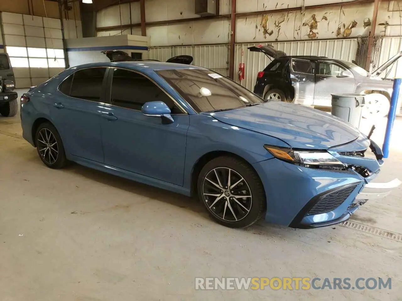 4 fotografías del automóvil dañado 4T1G11AK7RU258650 TOYOTA CAMRY 2024