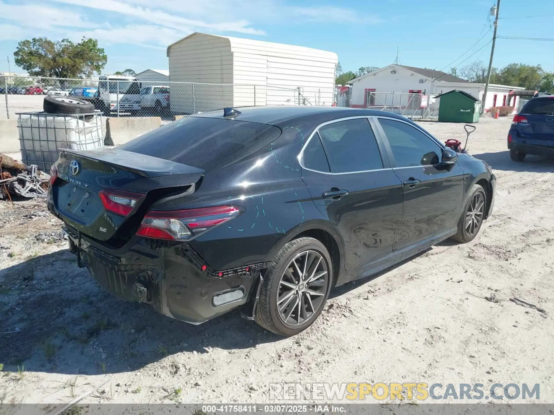 4 fotografías del automóvil dañado 4T1G11AK7RU261905 TOYOTA CAMRY 2024