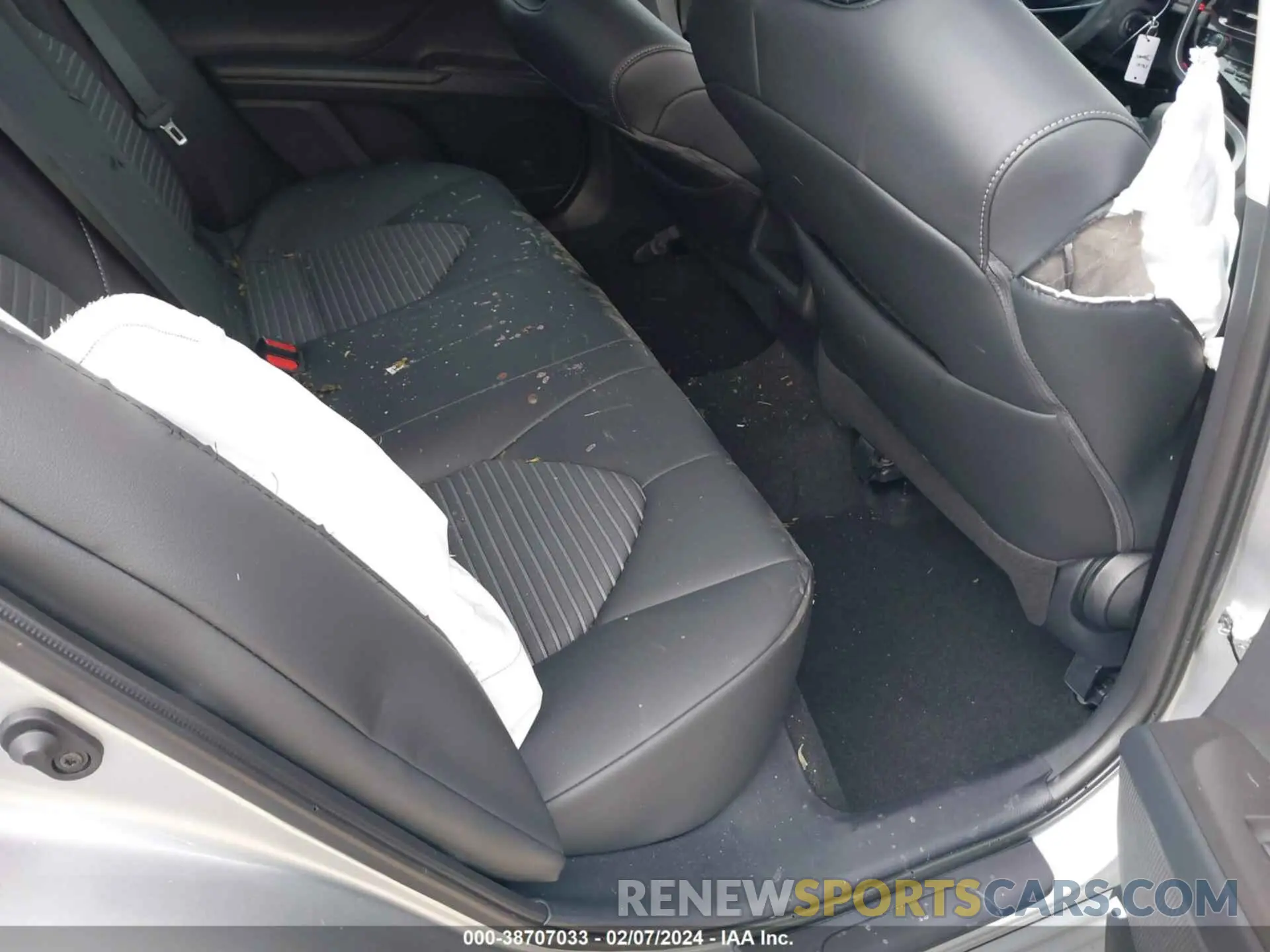 8 fotografías del automóvil dañado 4T1G11AK7RU865048 TOYOTA CAMRY 2024