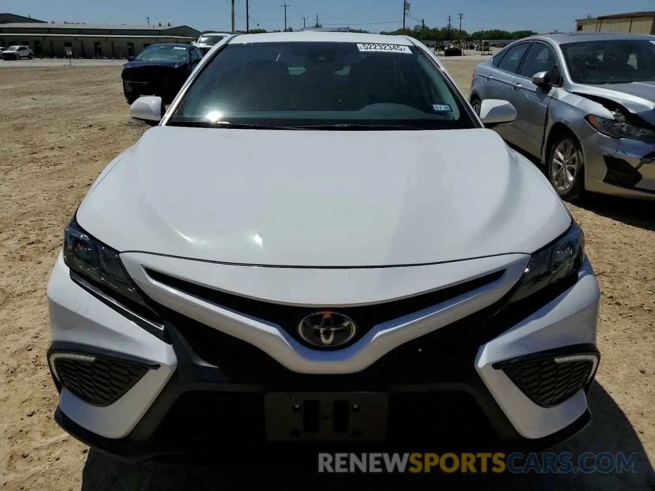5 fotografías del automóvil dañado 4T1G11AK7RU875613 TOYOTA CAMRY 2024