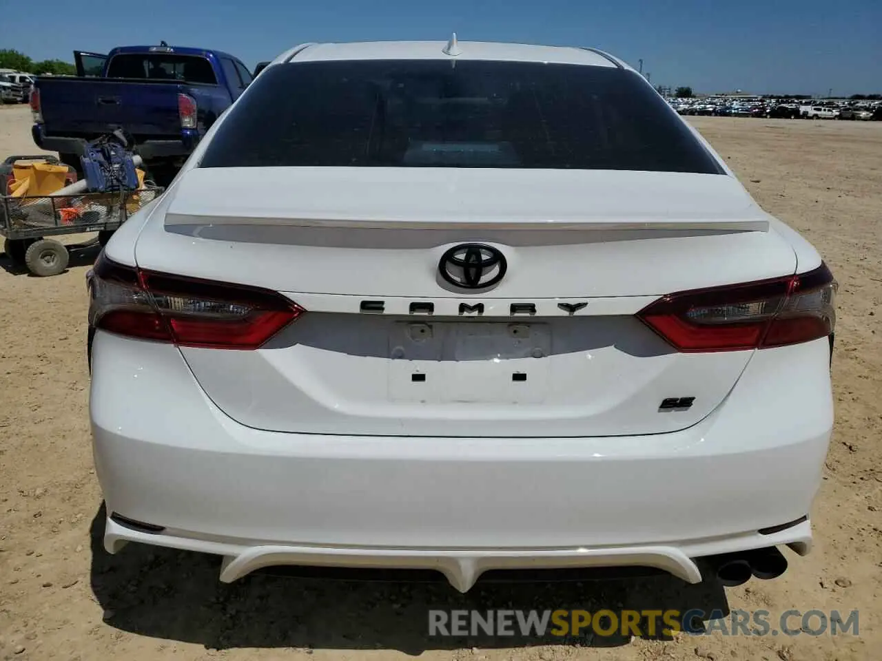 6 fotografías del automóvil dañado 4T1G11AK7RU875613 TOYOTA CAMRY 2024