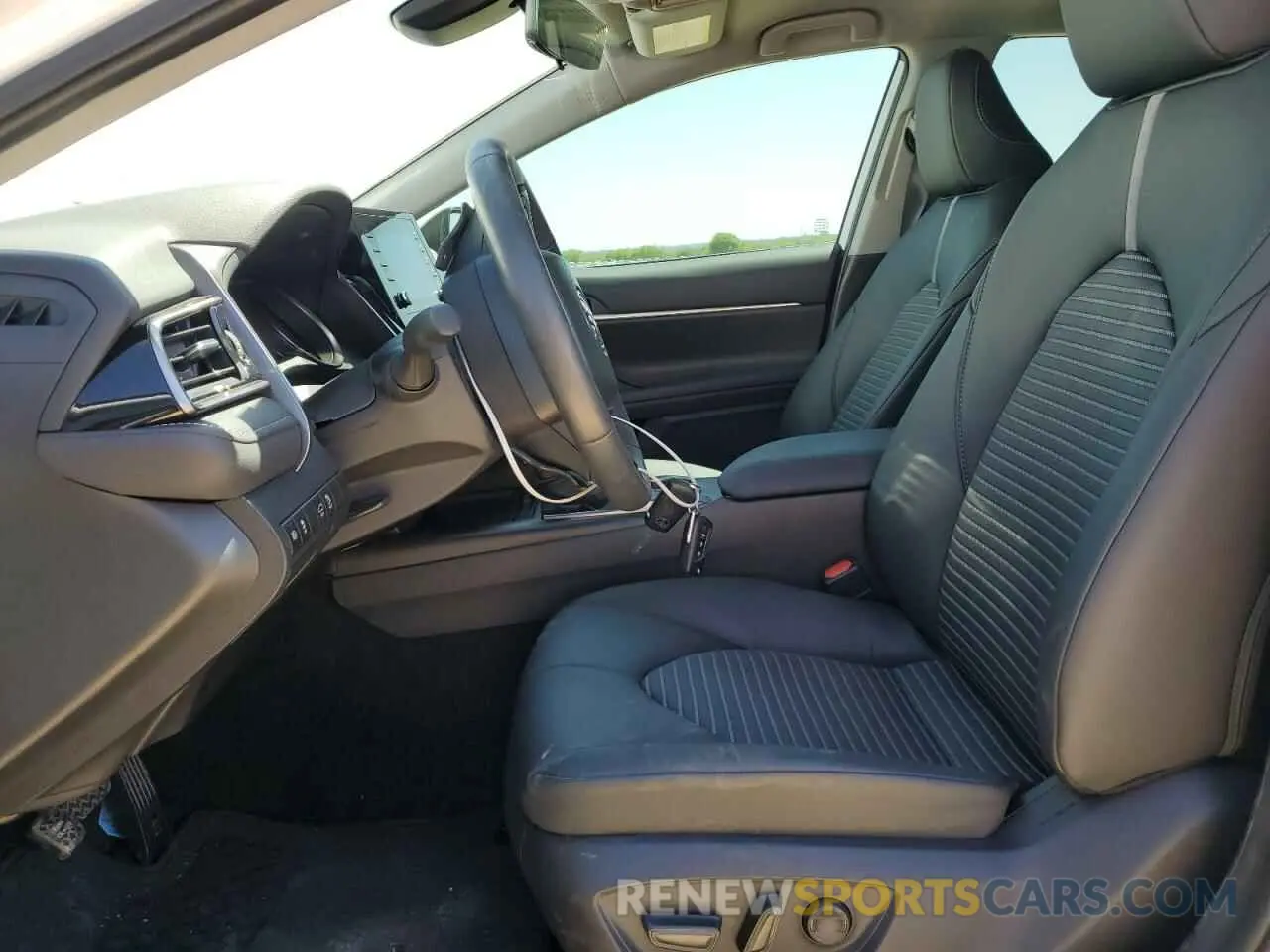 7 fotografías del automóvil dañado 4T1G11AK7RU875613 TOYOTA CAMRY 2024