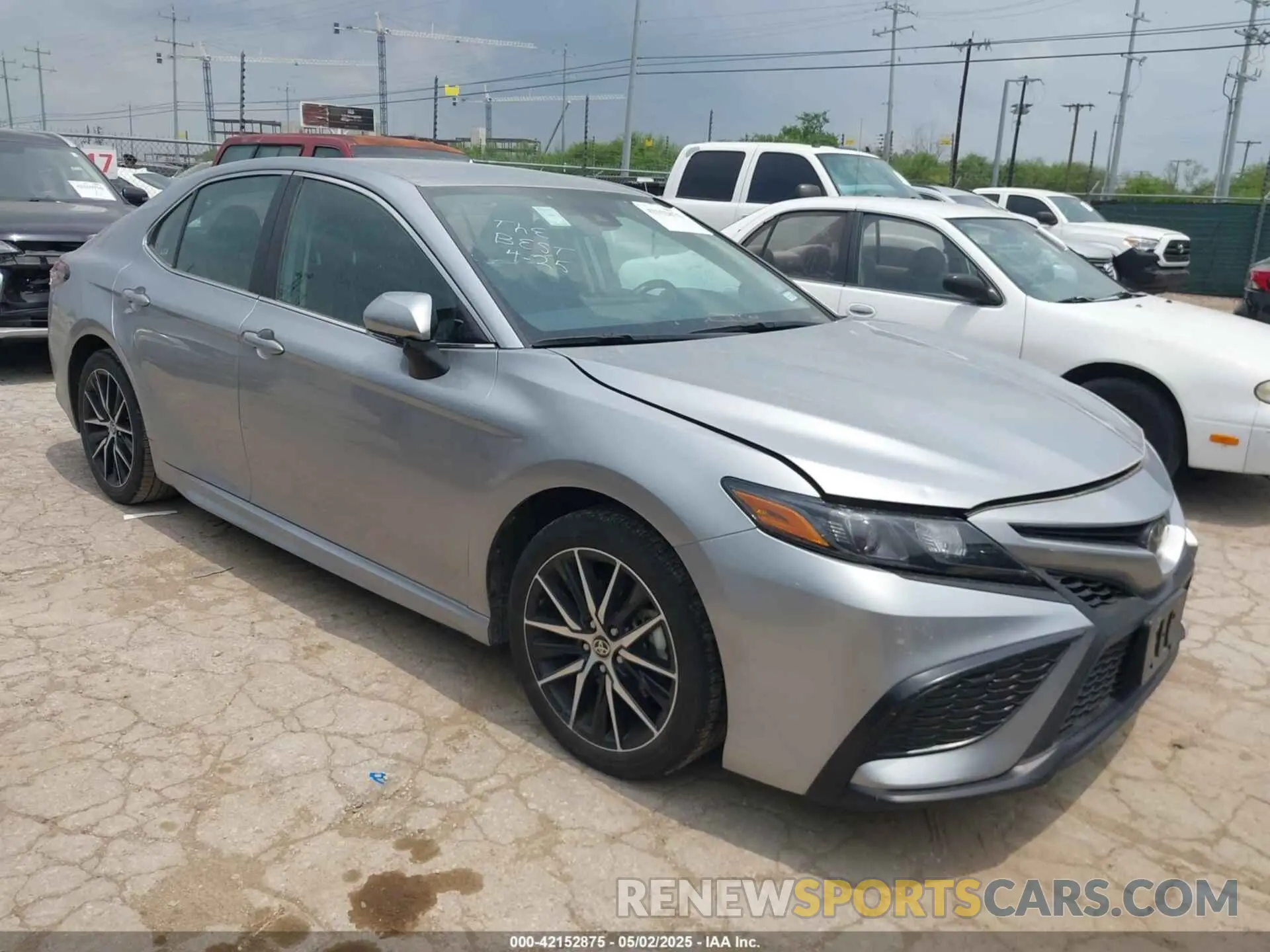 1 fotografías del automóvil dañado 4T1G11AK7RU891603 TOYOTA CAMRY 2024