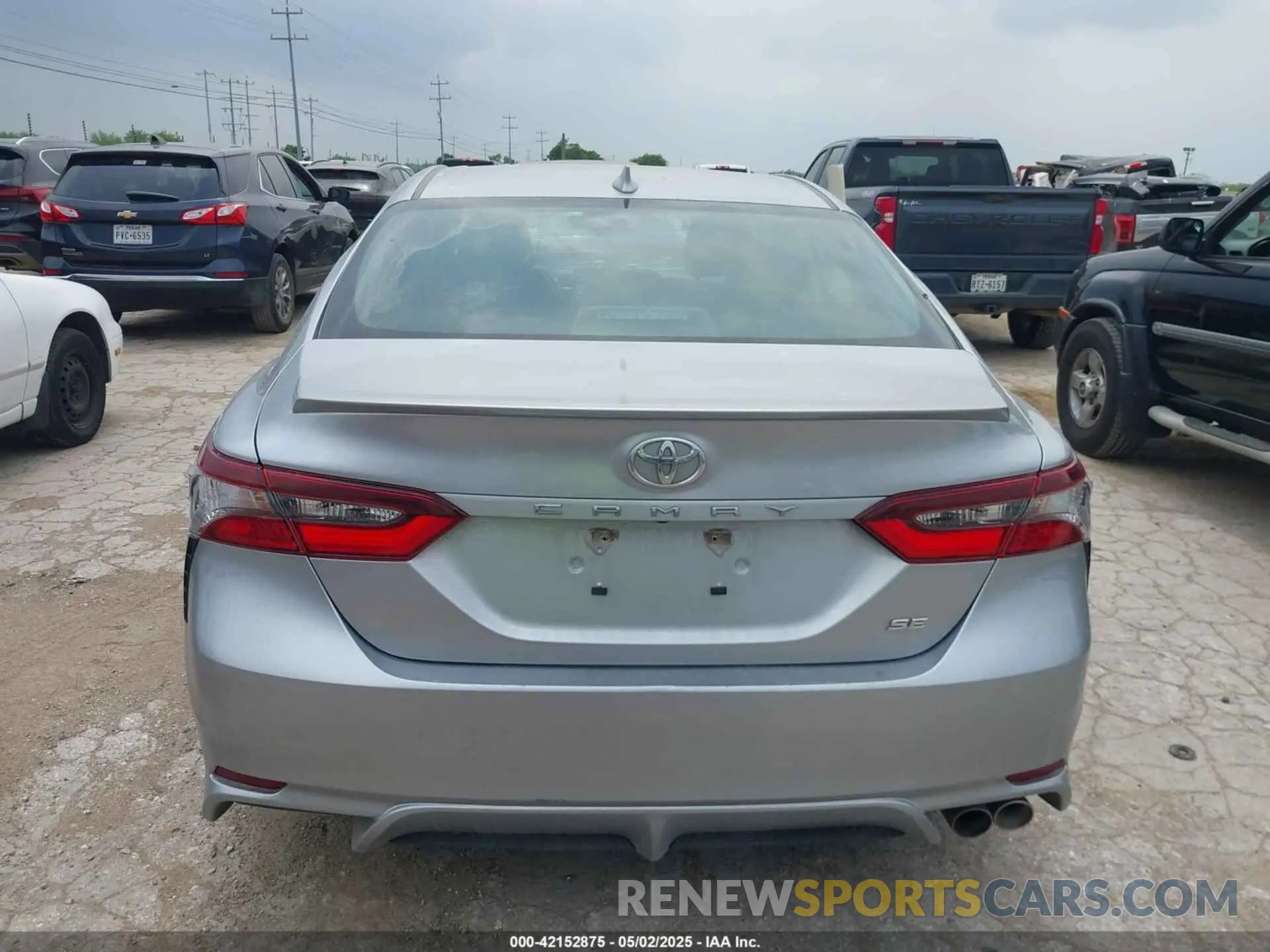 16 fotografías del automóvil dañado 4T1G11AK7RU891603 TOYOTA CAMRY 2024