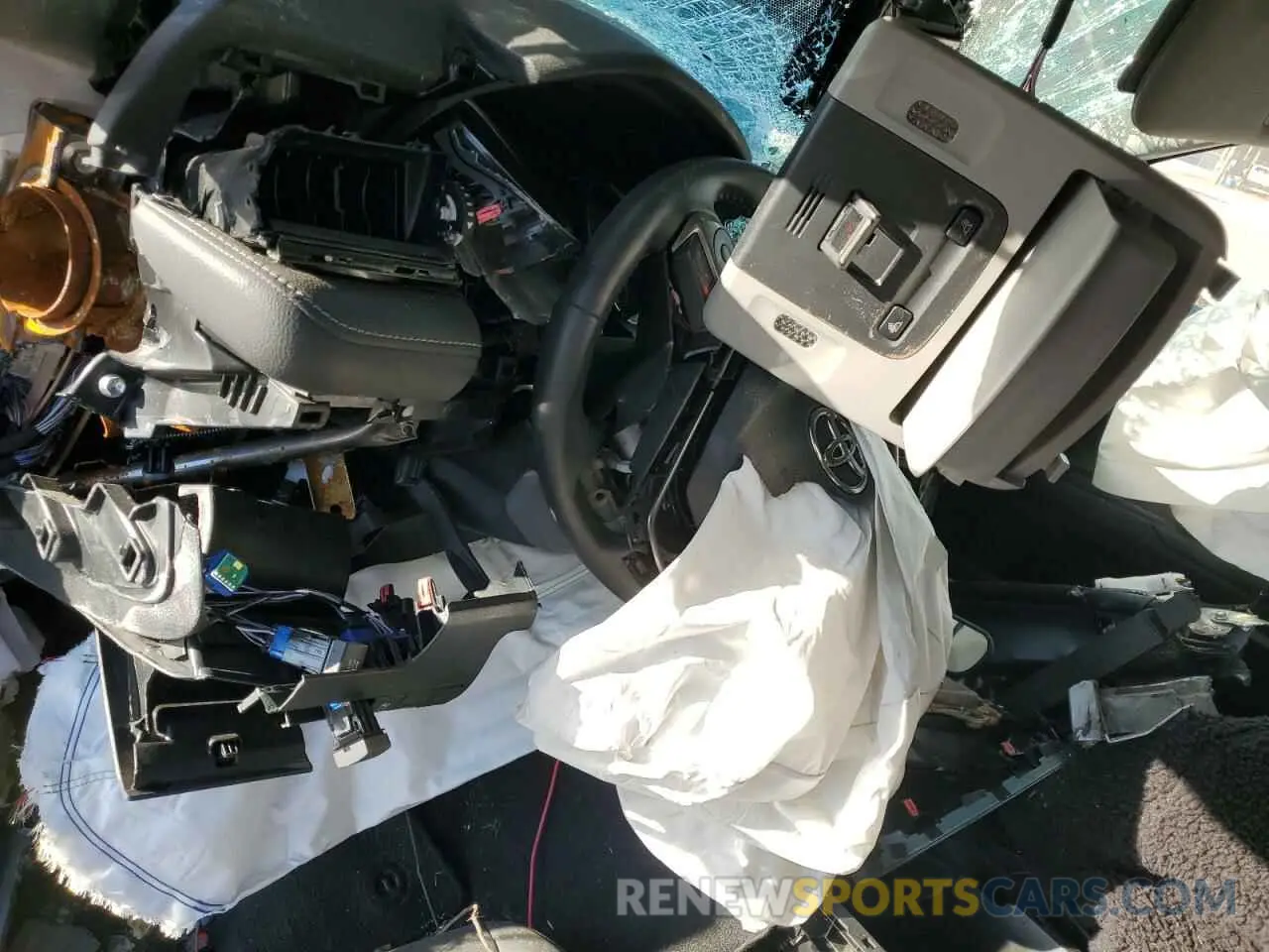 8 fotografías del automóvil dañado 4T1G11AK7RU909999 TOYOTA CAMRY 2024