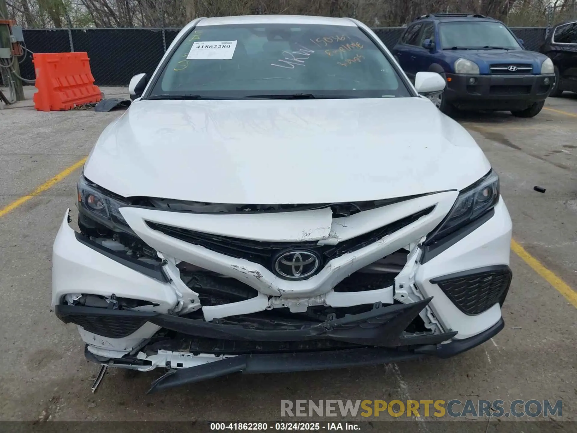 6 fotografías del automóvil dañado 4T1G11AK7RU911641 TOYOTA CAMRY 2024