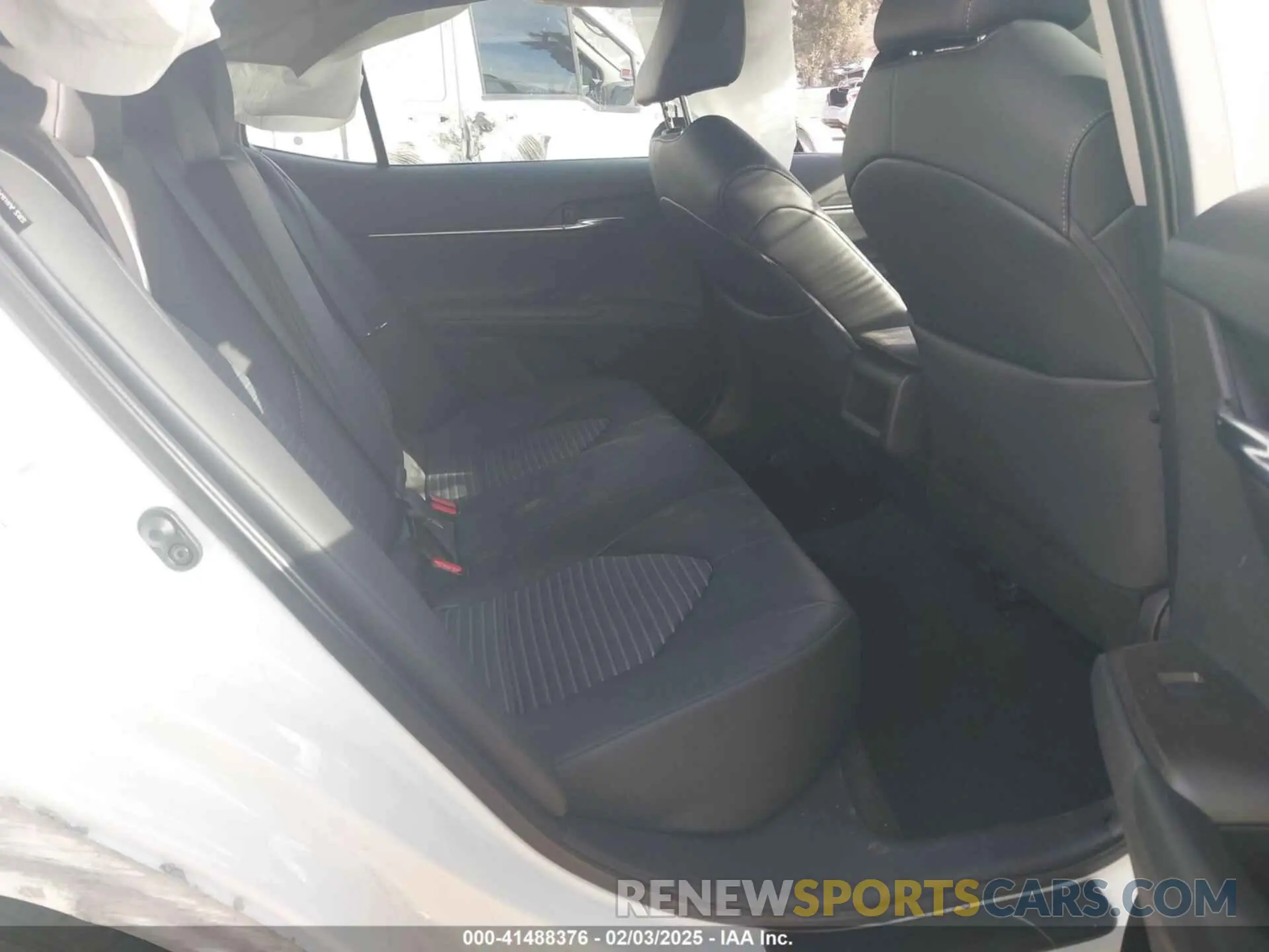 8 fotografías del automóvil dañado 4T1G11AK7RU921411 TOYOTA CAMRY 2024