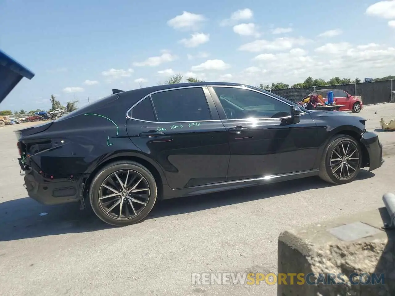 3 fotografías del automóvil dañado 4T1G11AK8RU188978 TOYOTA CAMRY 2024