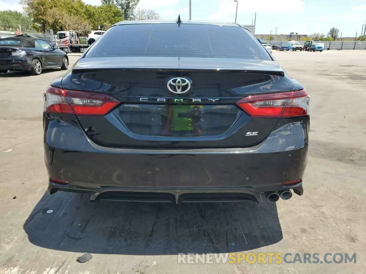 6 fotografías del automóvil dañado 4T1G11AK8RU202958 TOYOTA CAMRY 2024