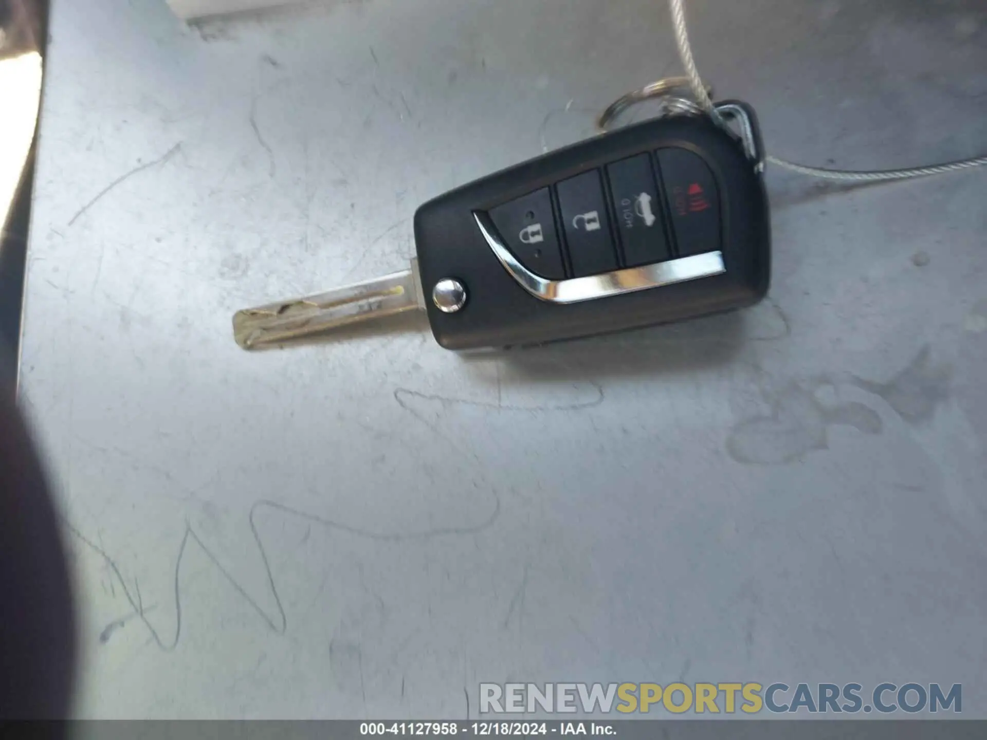 11 fotografías del automóvil dañado 4T1G11AK8RU203186 TOYOTA CAMRY 2024