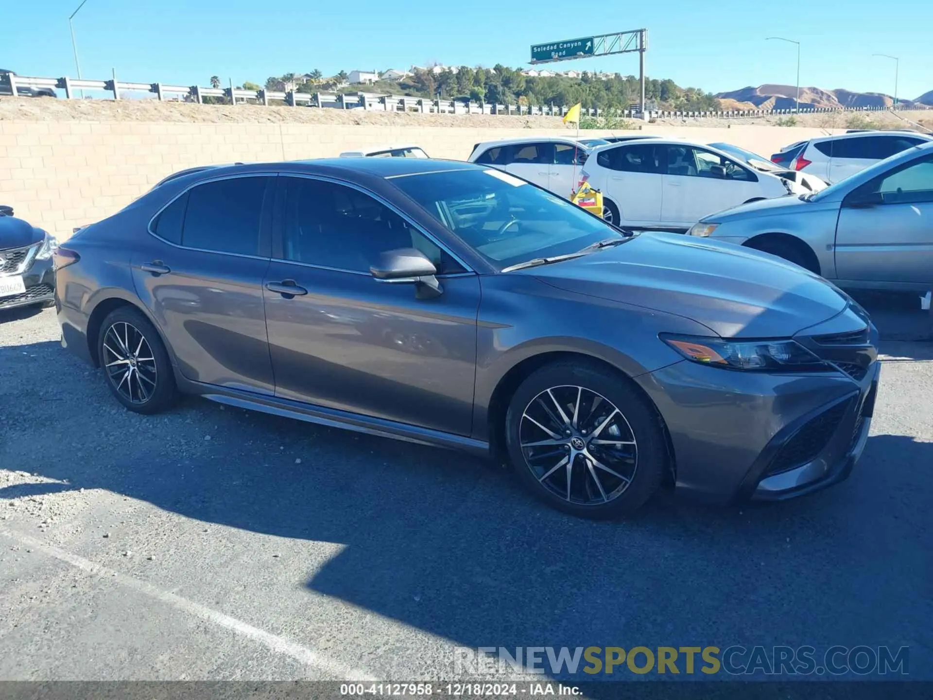 13 fotografías del automóvil dañado 4T1G11AK8RU203186 TOYOTA CAMRY 2024