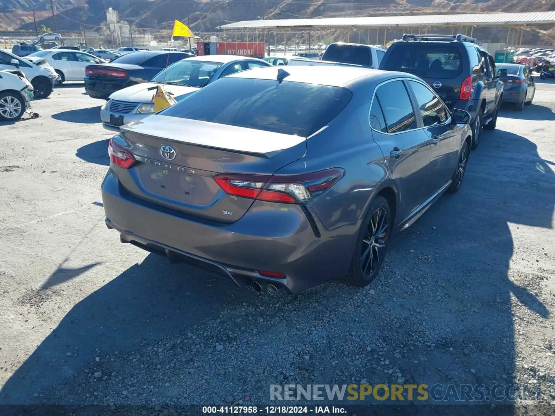 4 fotografías del automóvil dañado 4T1G11AK8RU203186 TOYOTA CAMRY 2024
