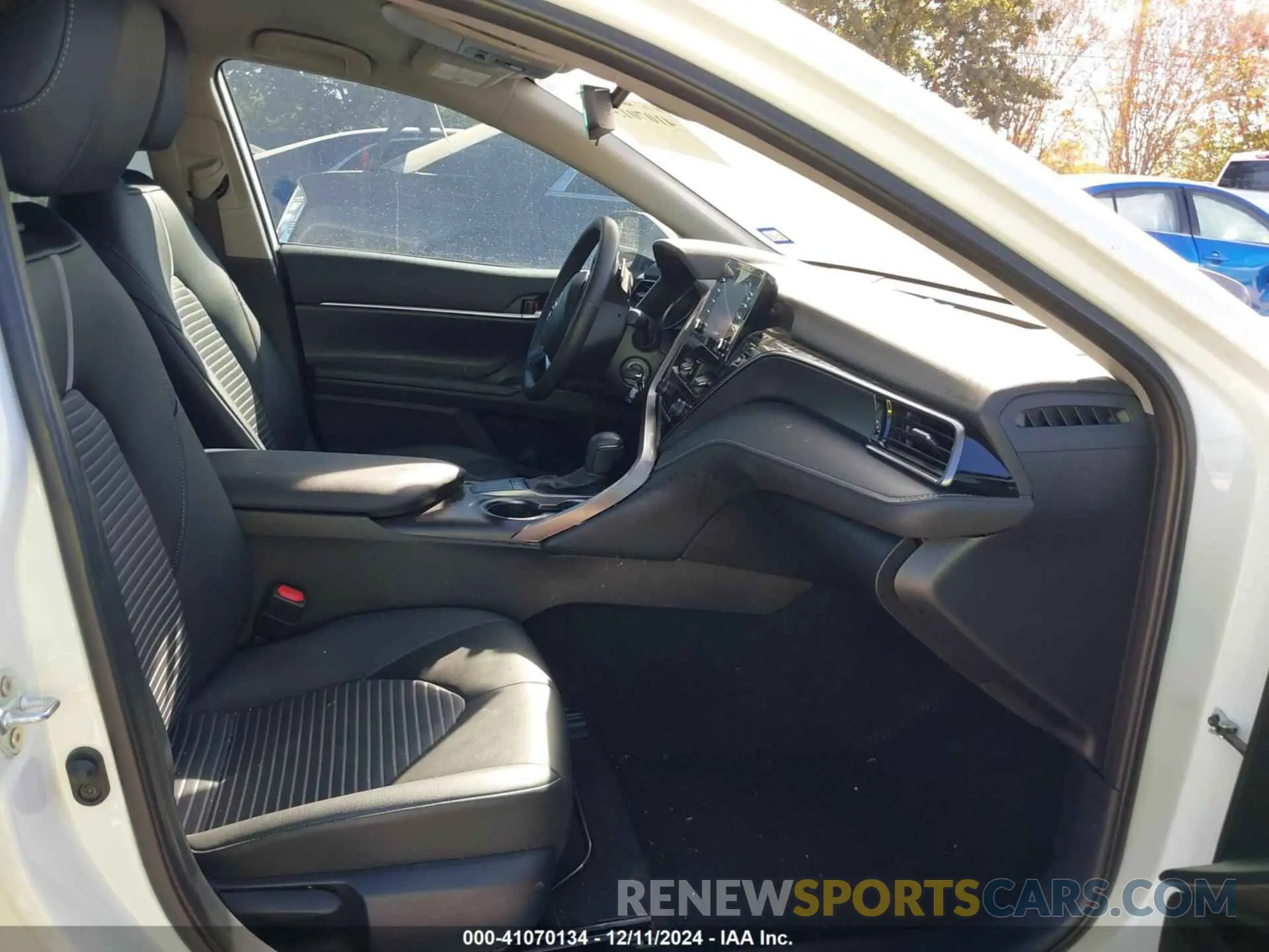 5 fotografías del automóvil dañado 4T1G11AK8RU220294 TOYOTA CAMRY 2024