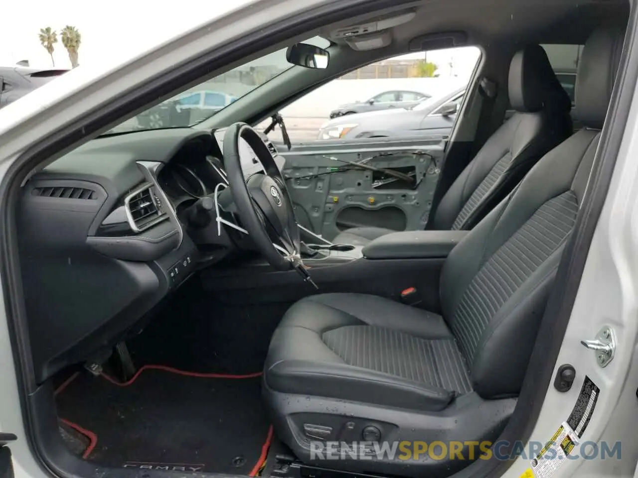 7 fotografías del automóvil dañado 4T1G11AK8RU222787 TOYOTA CAMRY 2024