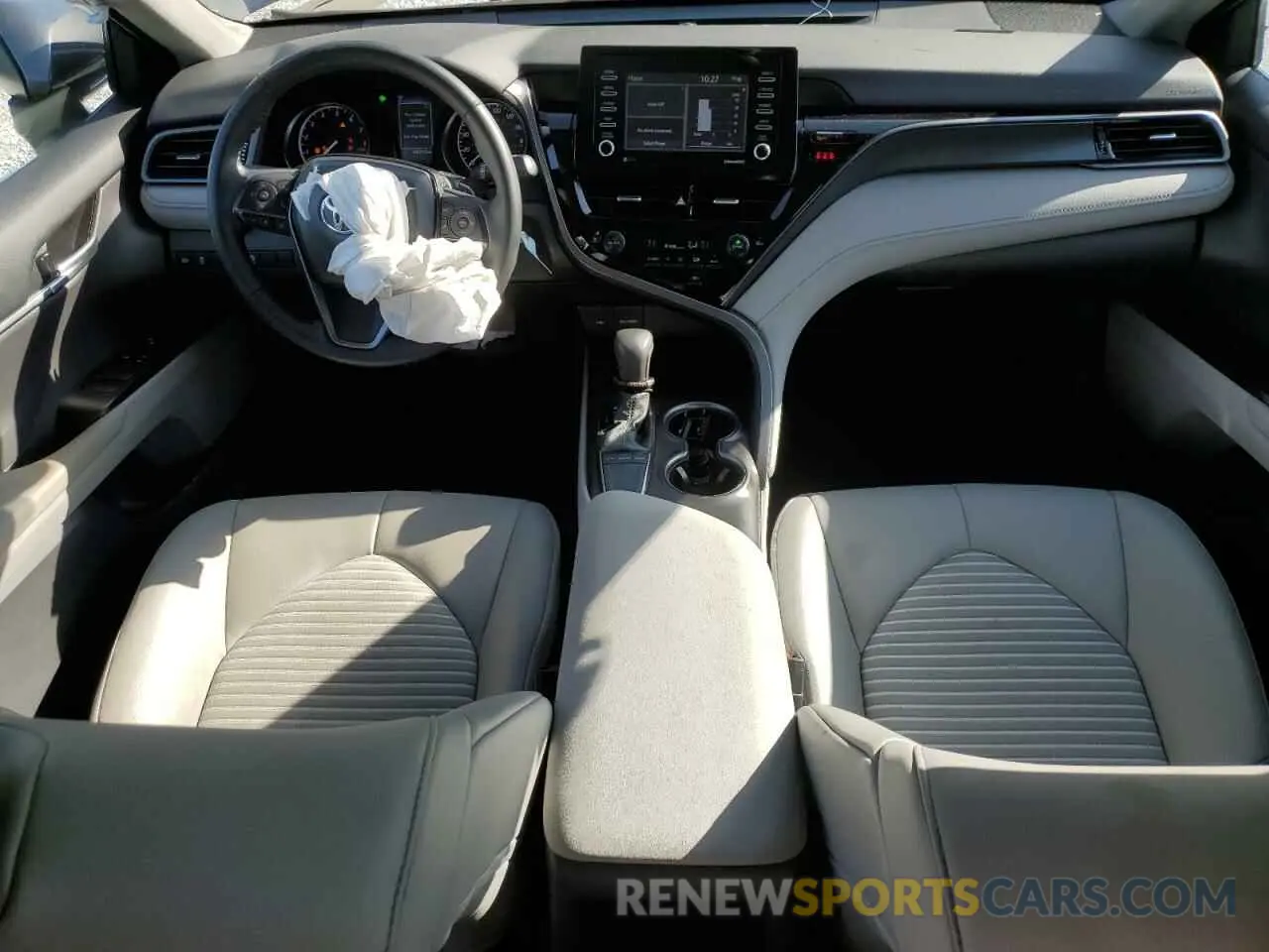 8 fotografías del automóvil dañado 4T1G11AK8RU852485 TOYOTA CAMRY 2024